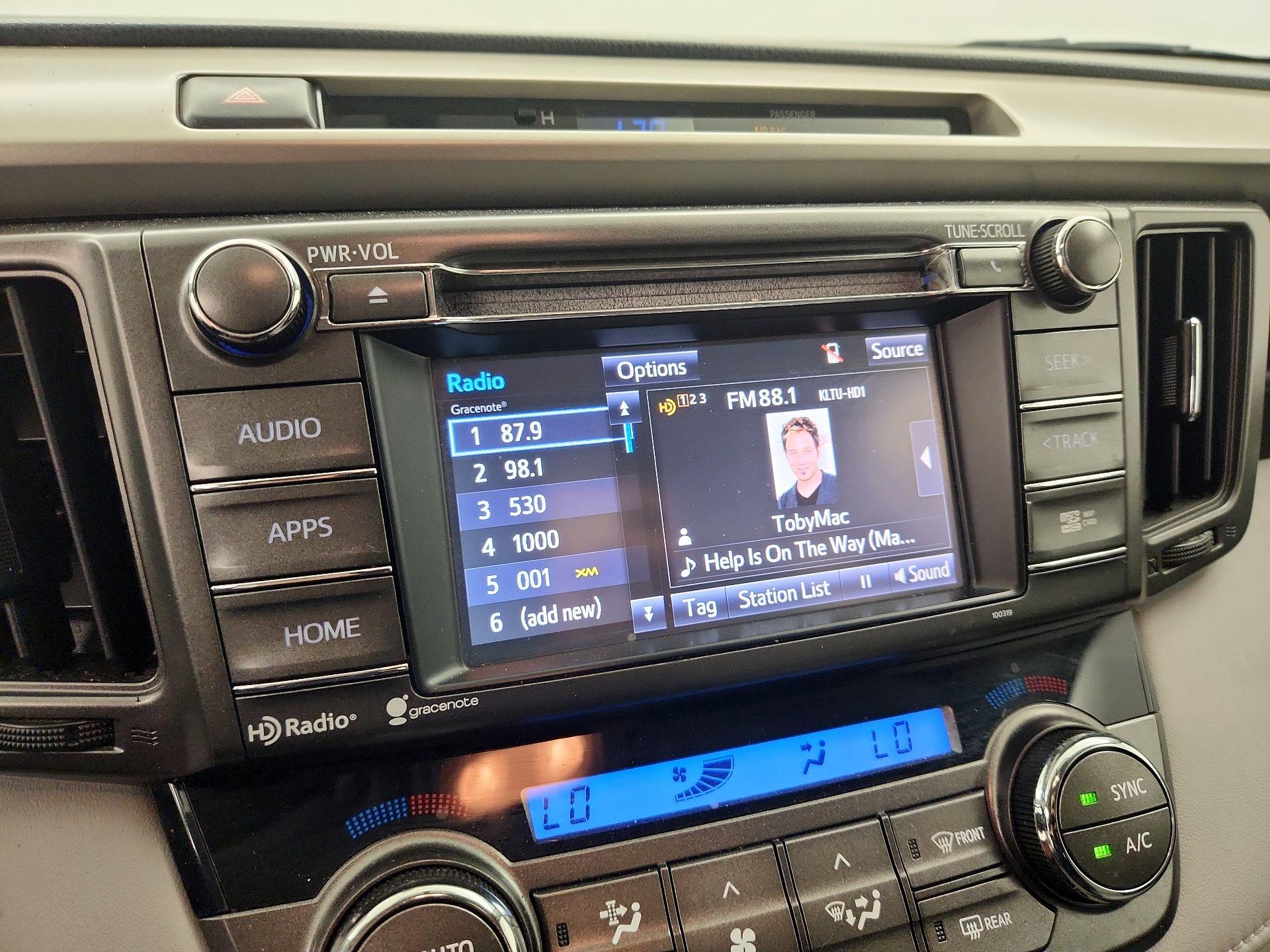 Thumbnail: 2014 Toyota RAV4 - 15