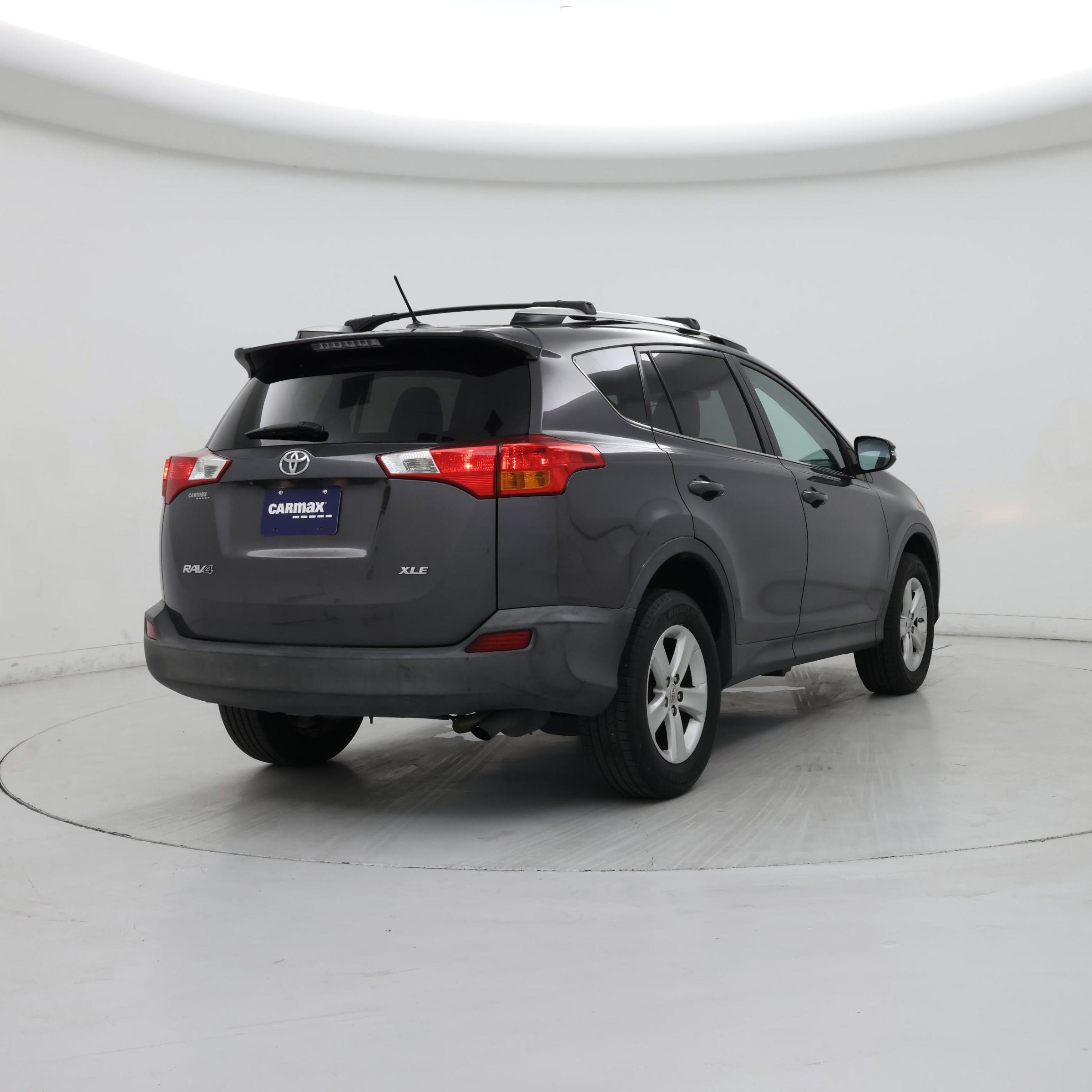 Thumbnail: 2014 Toyota RAV4 - 8