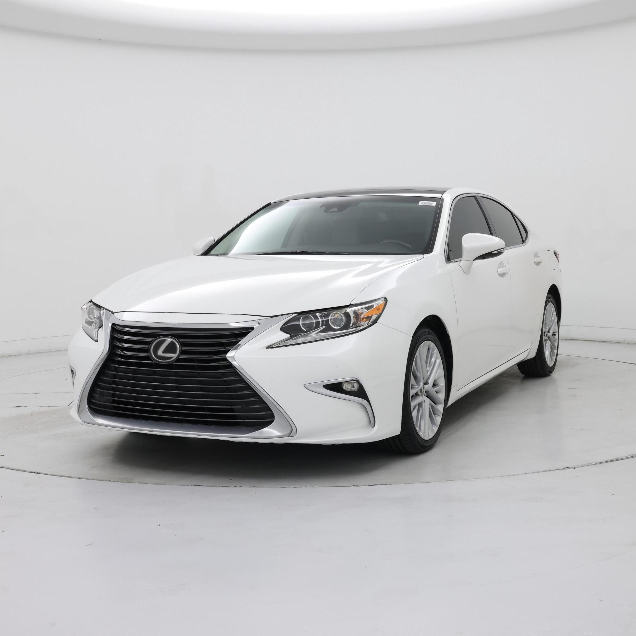 Thumbnail: 2016 Lexus ES - 4