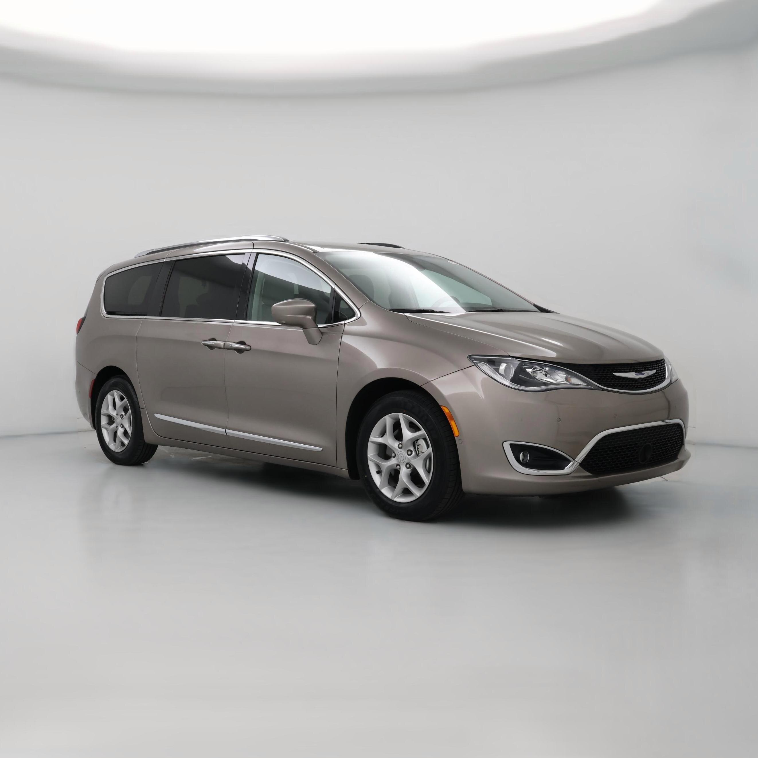 Thumbnail: 2018 Chrysler Pacifica - 1