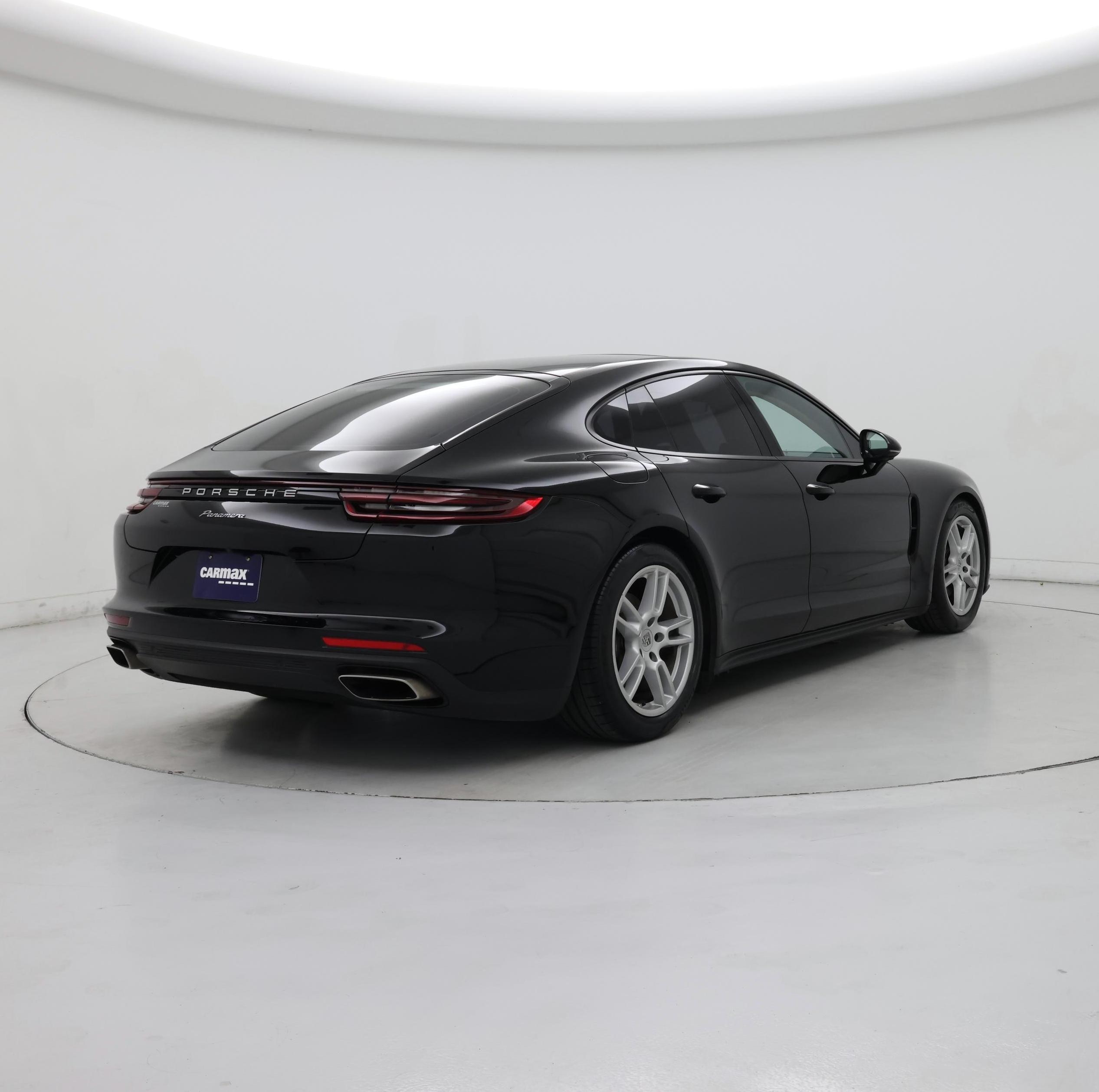 Thumbnail: 2017 Porsche Panamera - 8