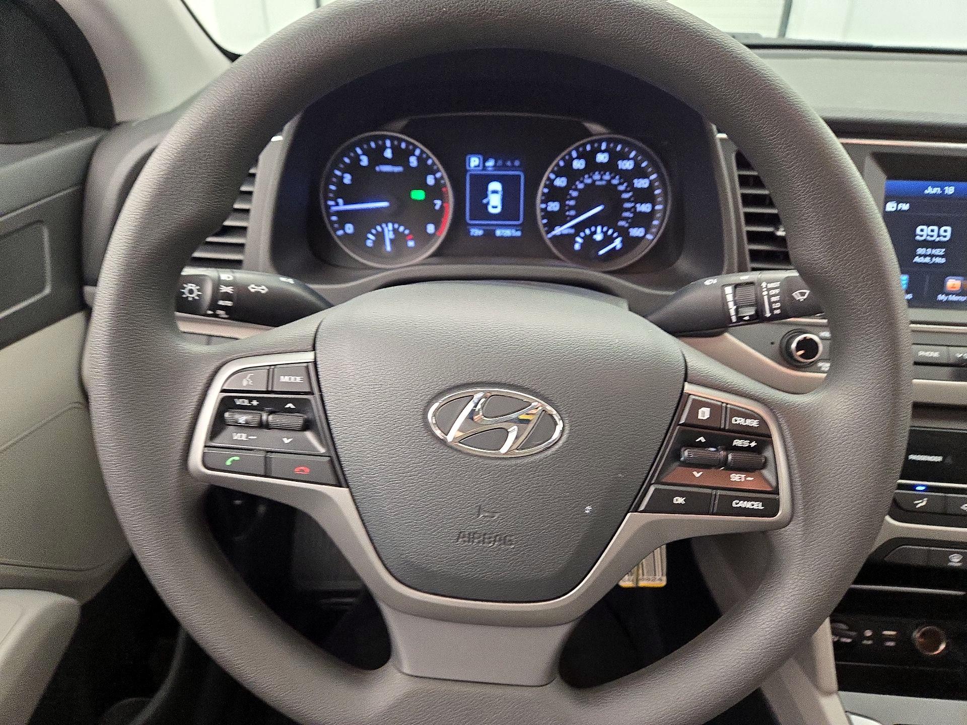 Thumbnail: 2018 Hyundai Elantra - 10