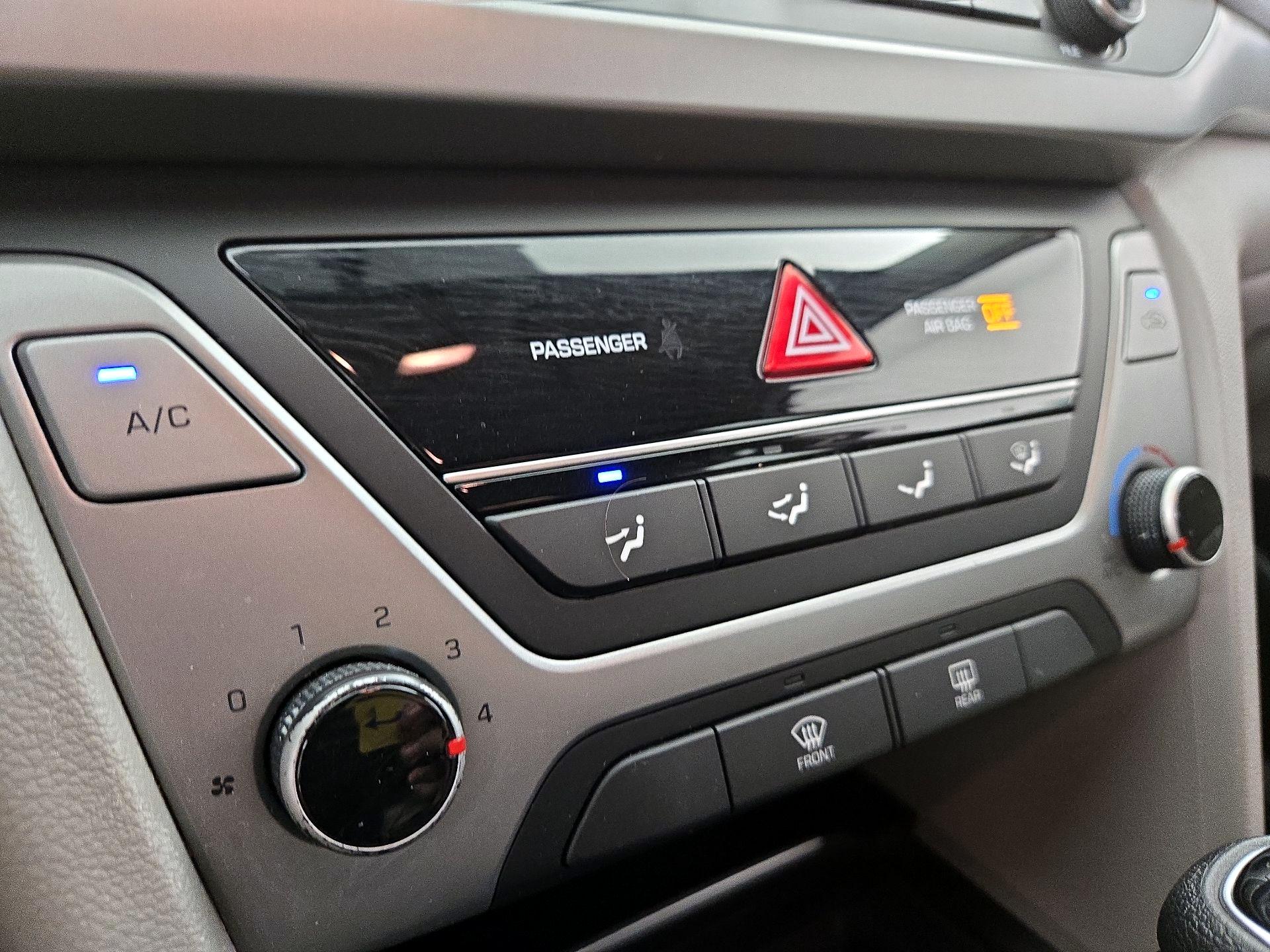 Thumbnail: 2018 Hyundai Elantra - 16