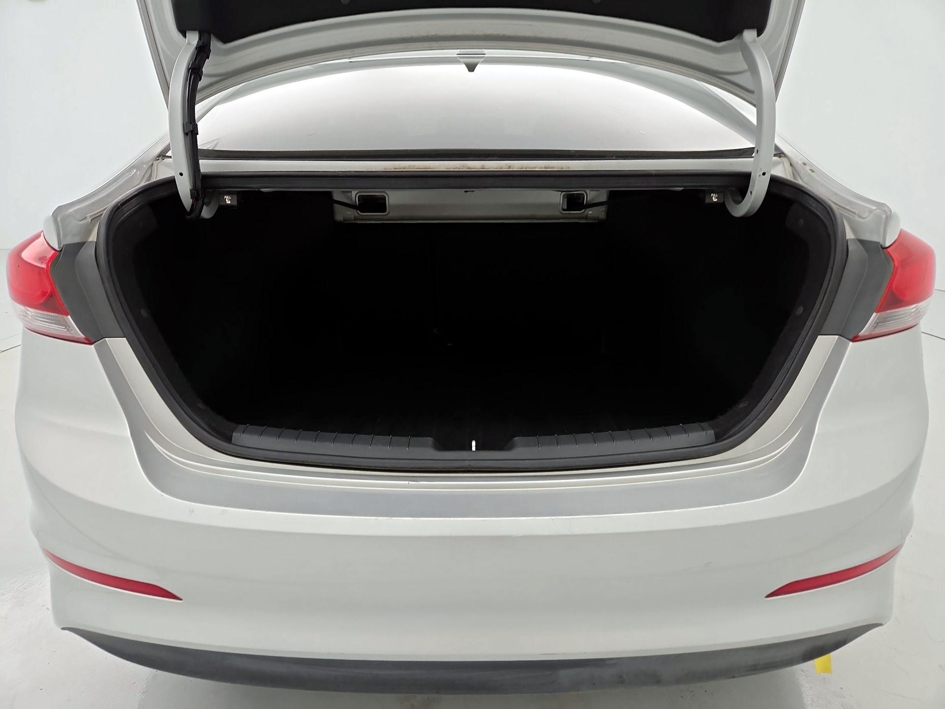 Thumbnail: 2018 Hyundai Elantra - 20