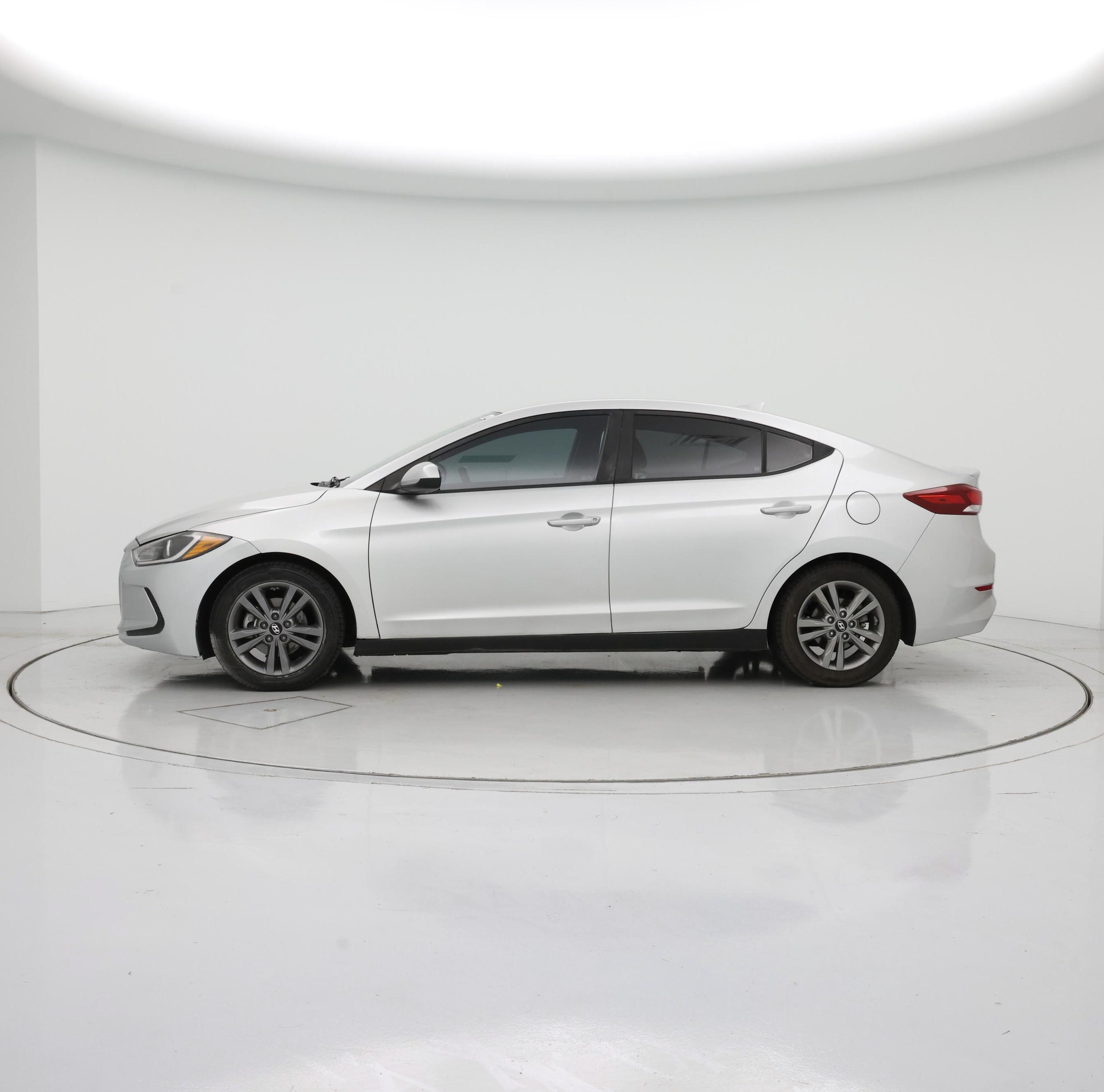 Thumbnail: 2018 Hyundai Elantra - 3