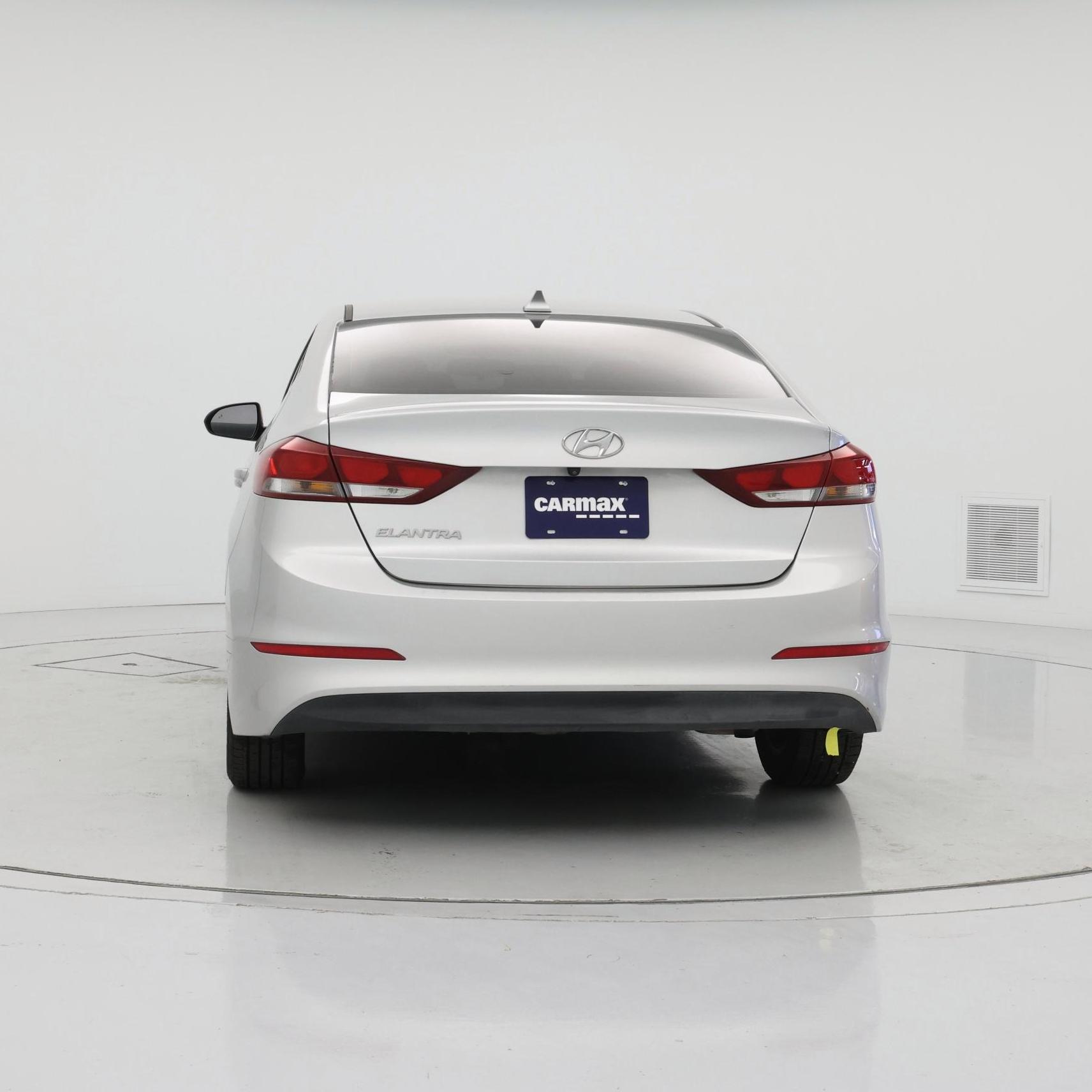 Thumbnail: 2018 Hyundai Elantra - 6