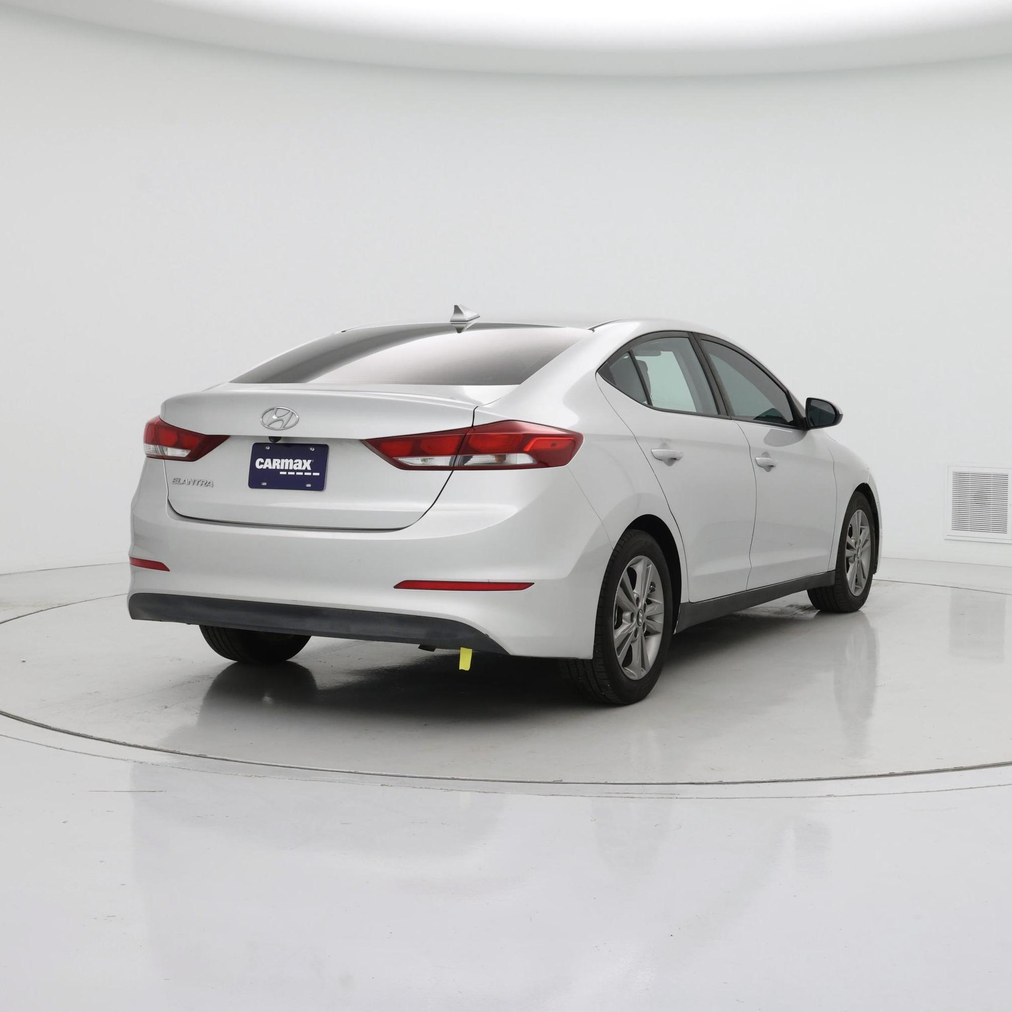 Thumbnail: 2018 Hyundai Elantra - 8