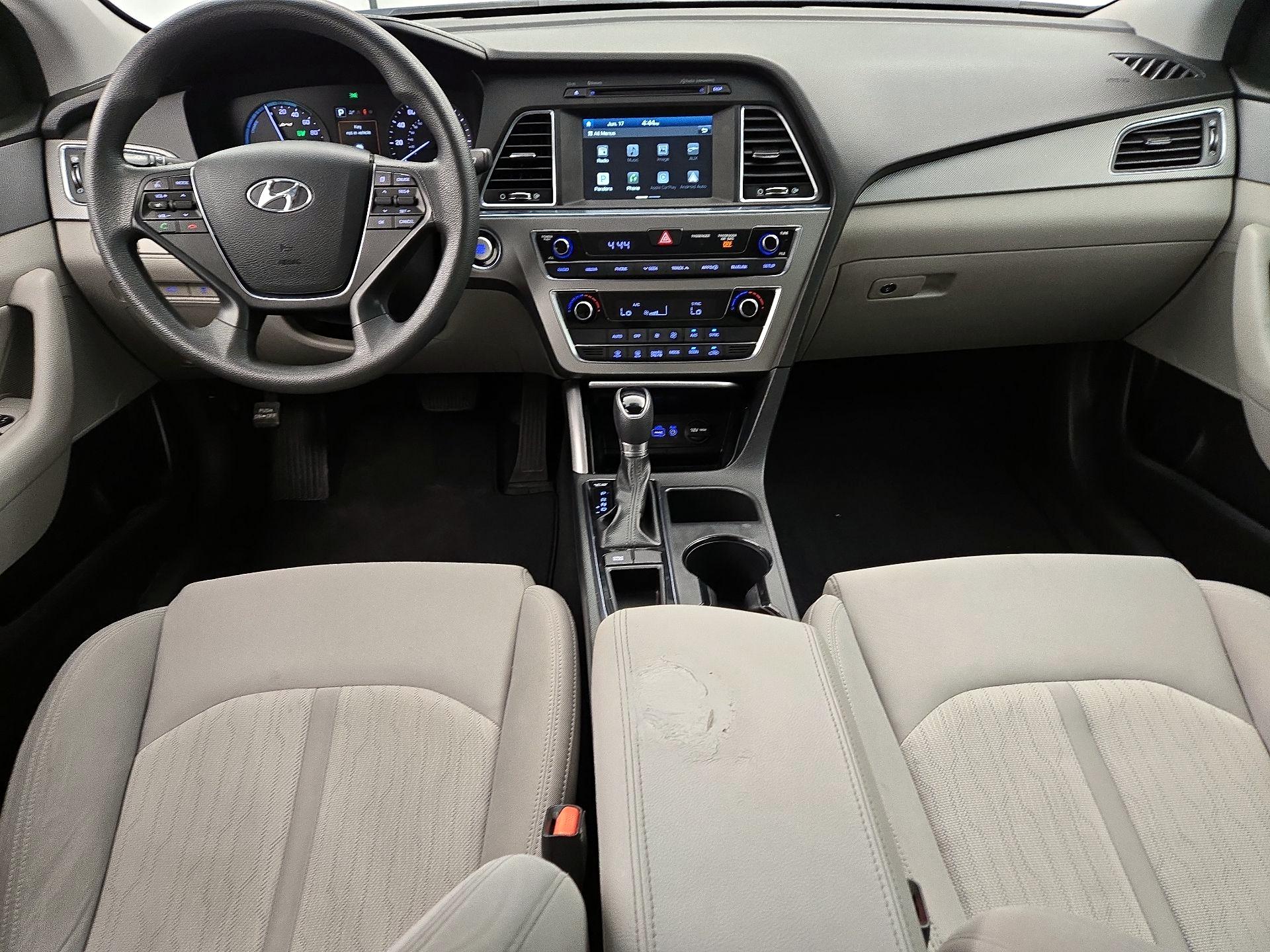 Thumbnail: 2017 Hyundai Sonata - 9