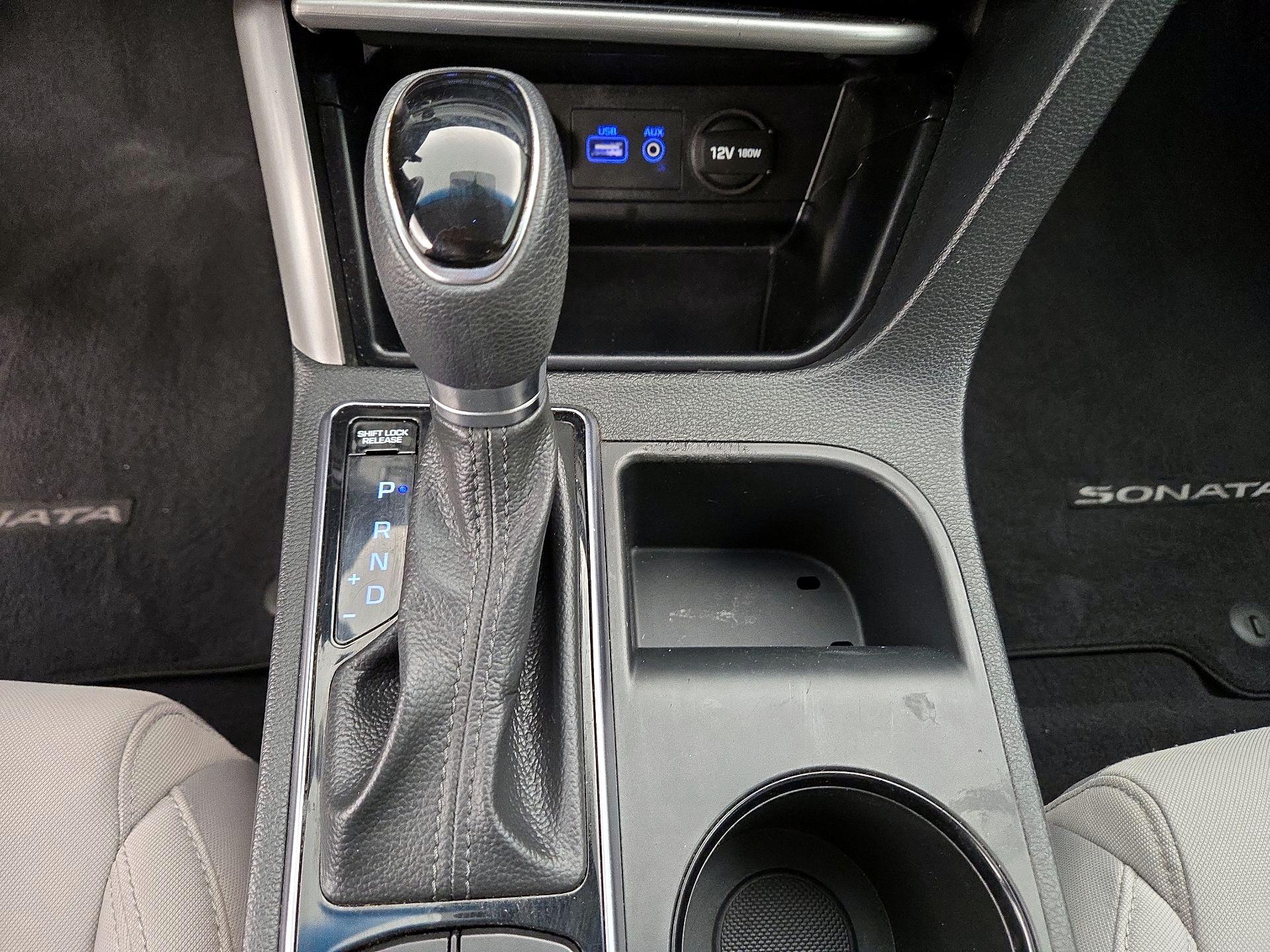 Thumbnail: 2017 Hyundai Sonata - 17