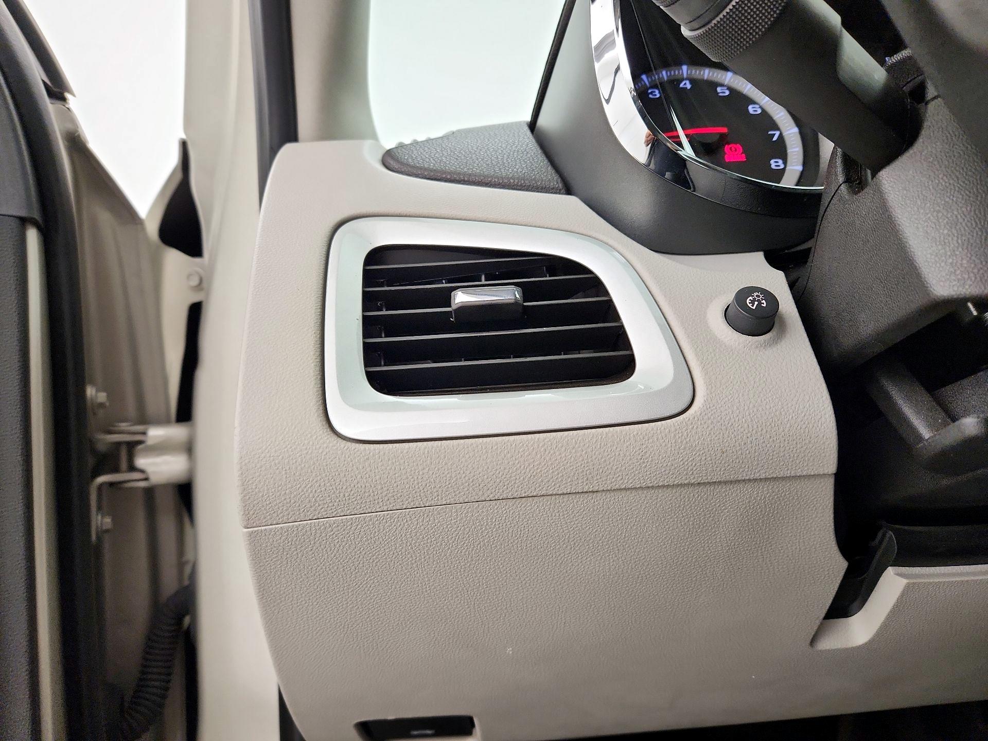 Thumbnail: 2015 GMC Terrain - 13