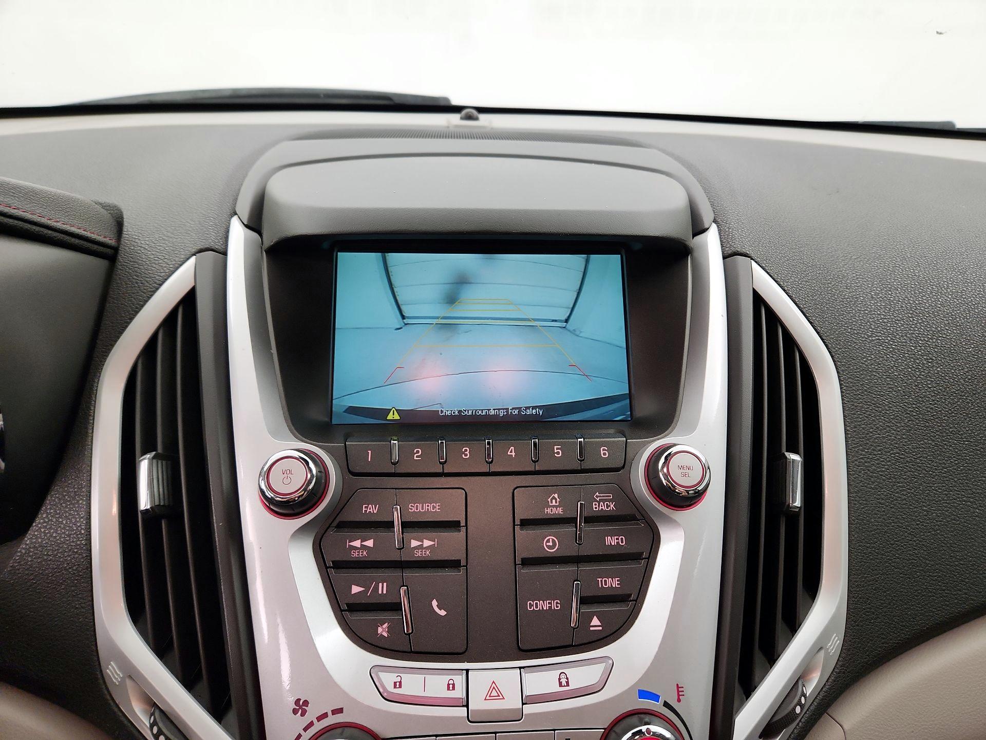 Thumbnail: 2015 GMC Terrain - 14