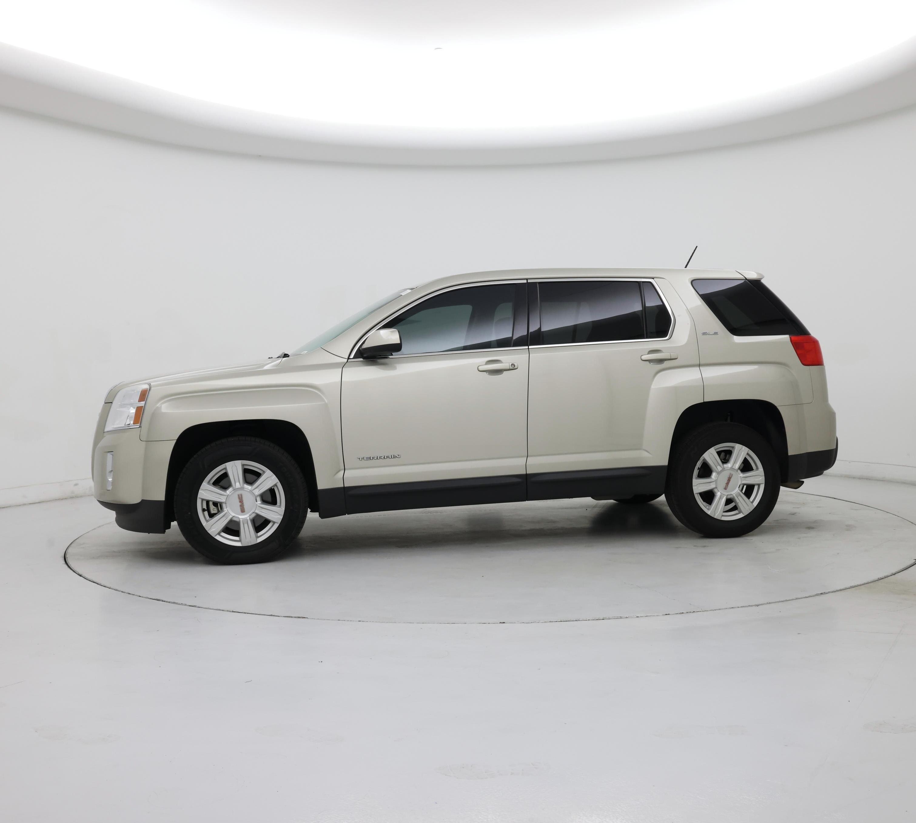 Thumbnail: 2015 GMC Terrain - 3