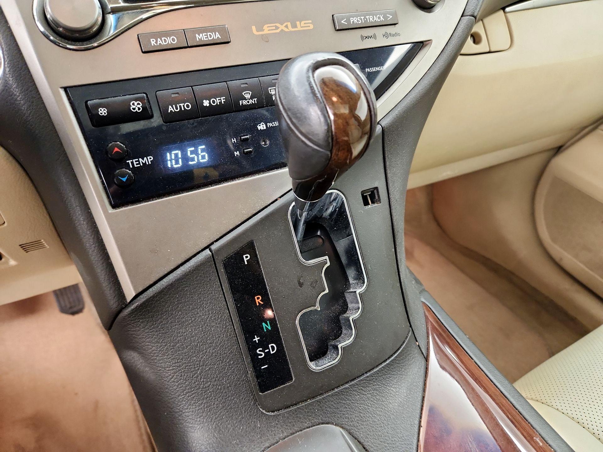 Thumbnail: 2013 Lexus RX - 17
