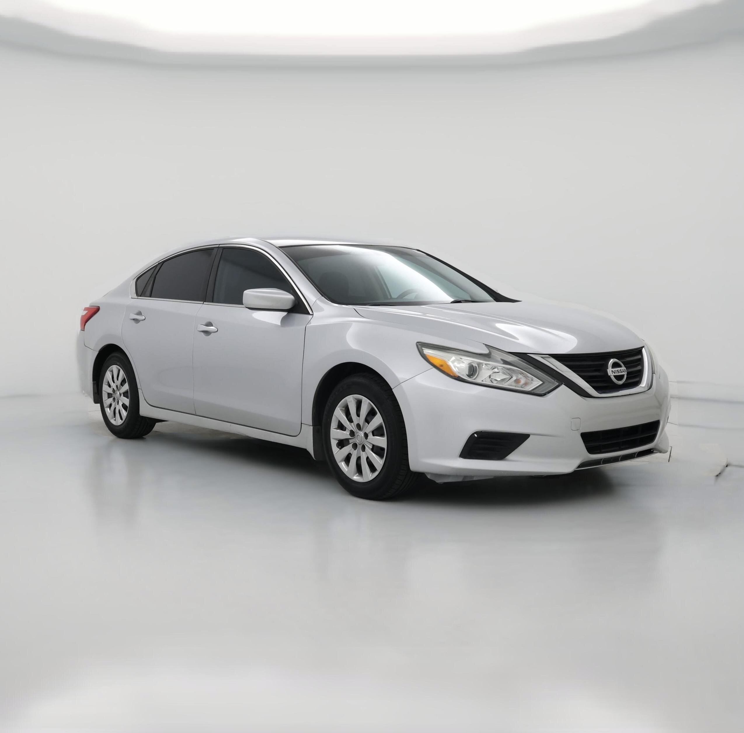 Thumbnail: 2016 Nissan Altima - 1