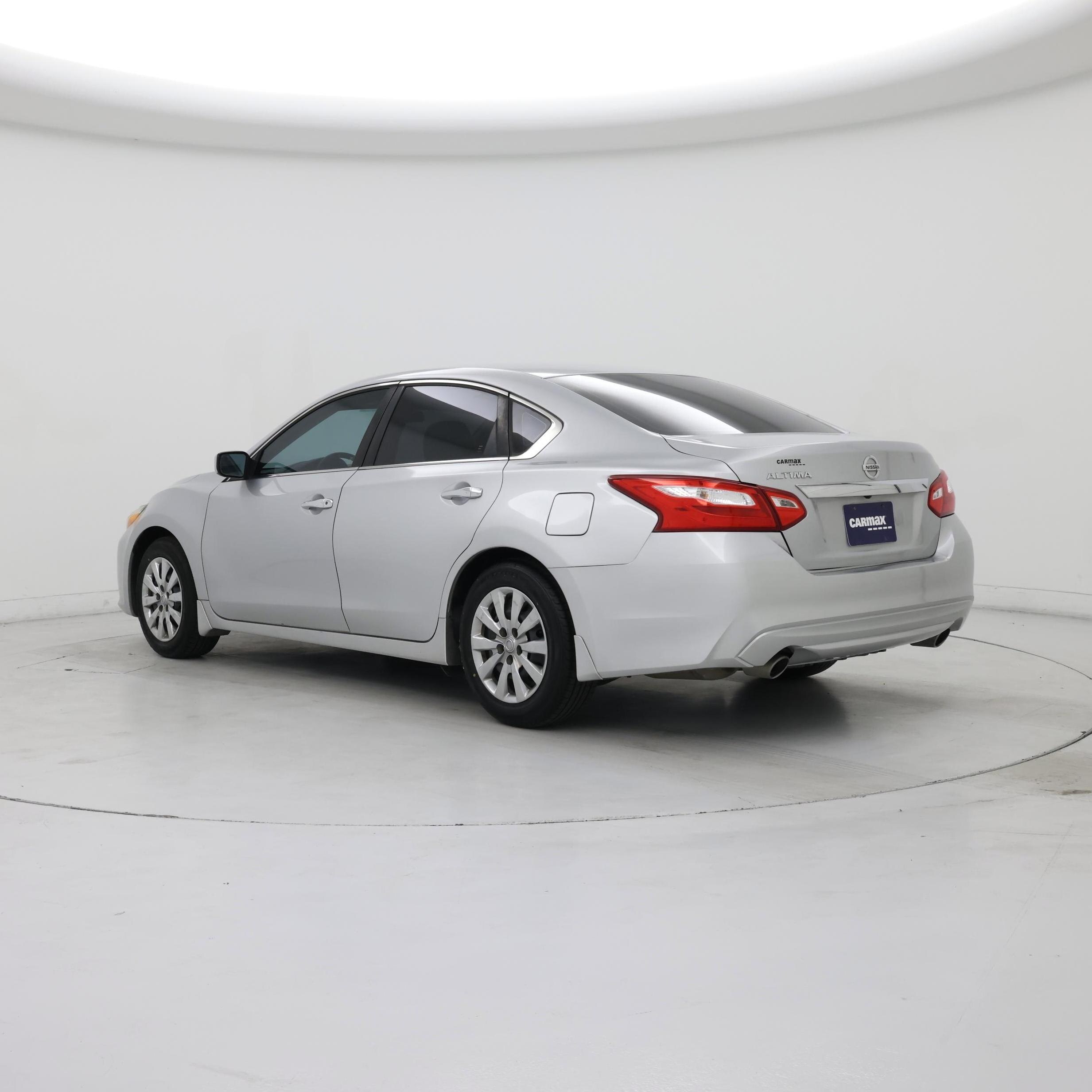 Thumbnail: 2016 Nissan Altima - 2