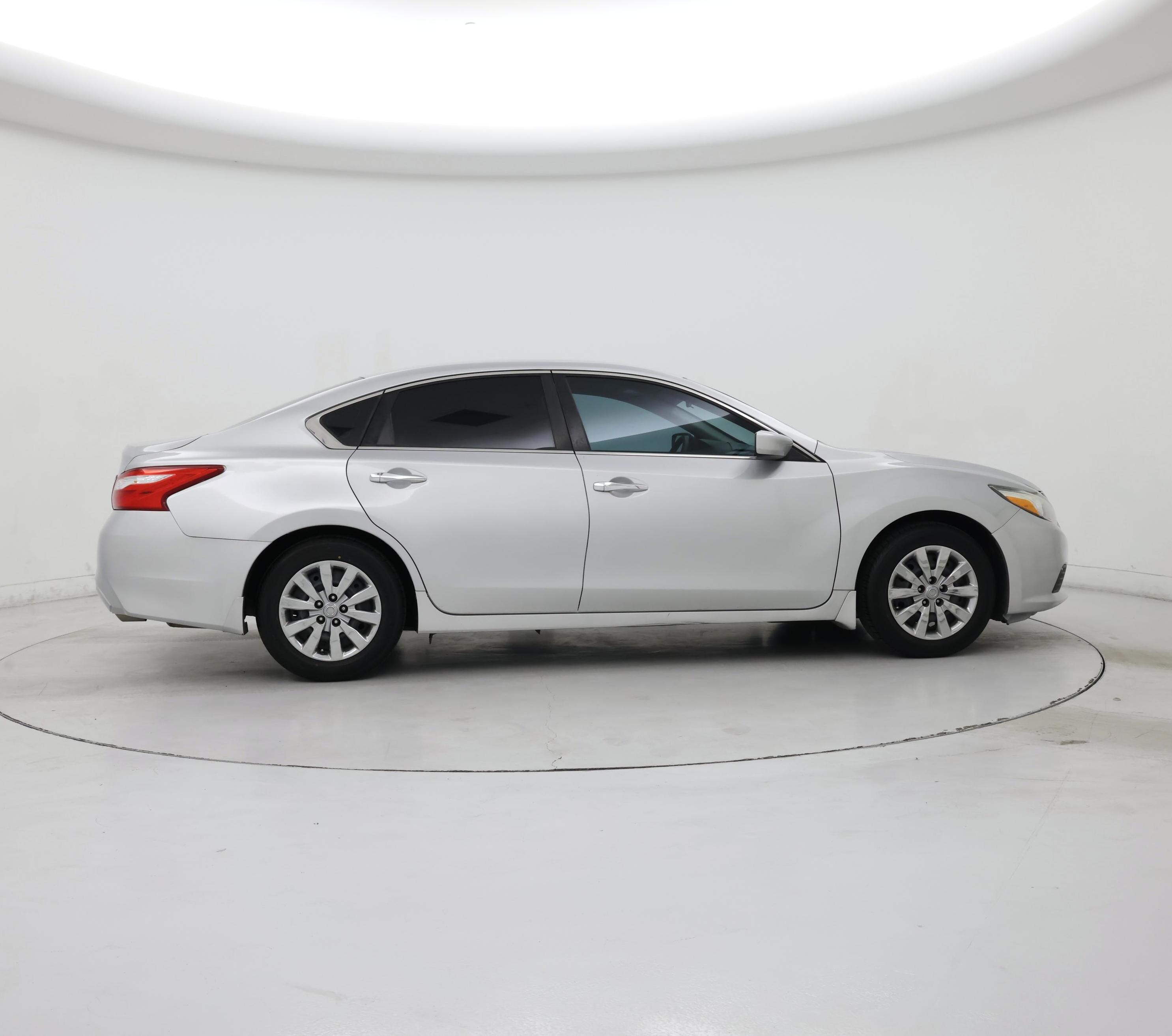 Thumbnail: 2016 Nissan Altima - 7