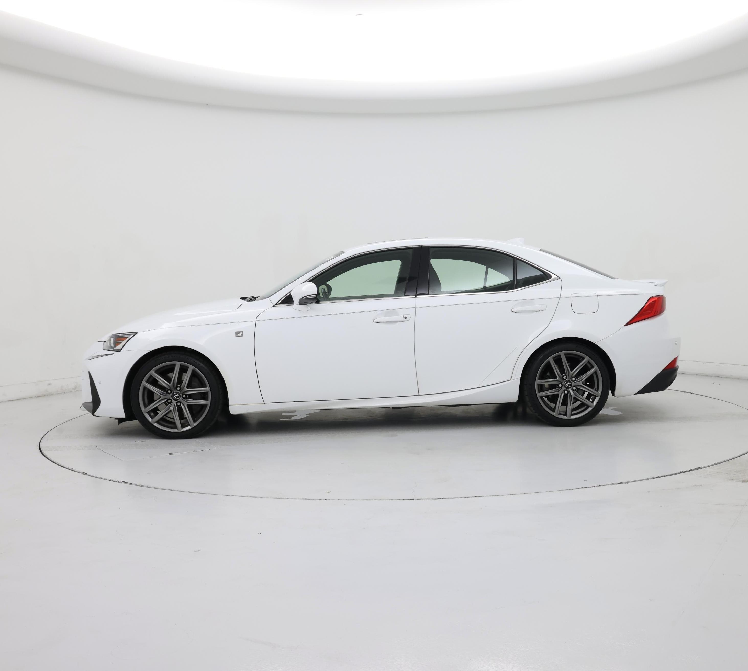Thumbnail: 2018 Lexus IS - 3