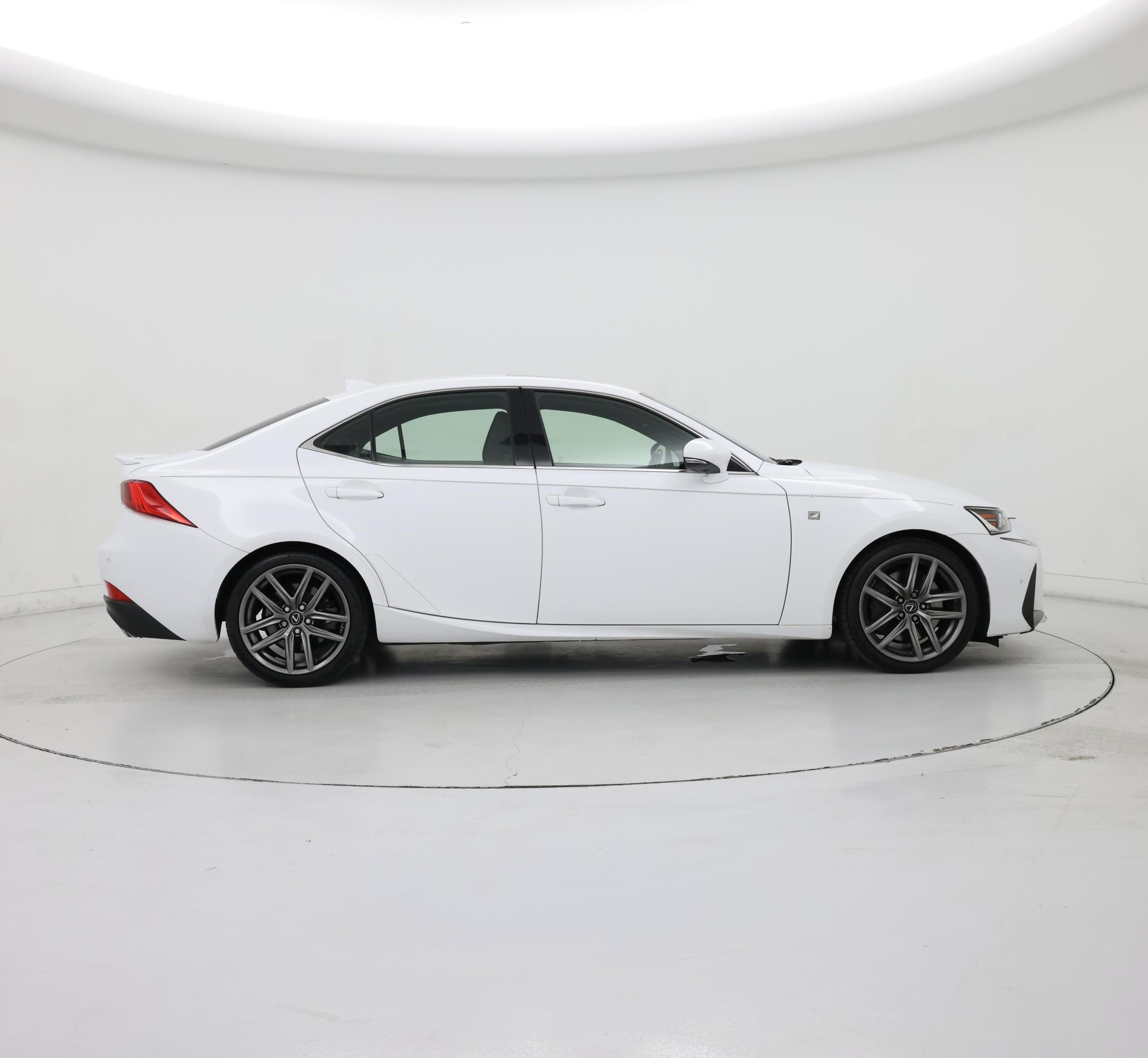 Thumbnail: 2018 Lexus IS - 7