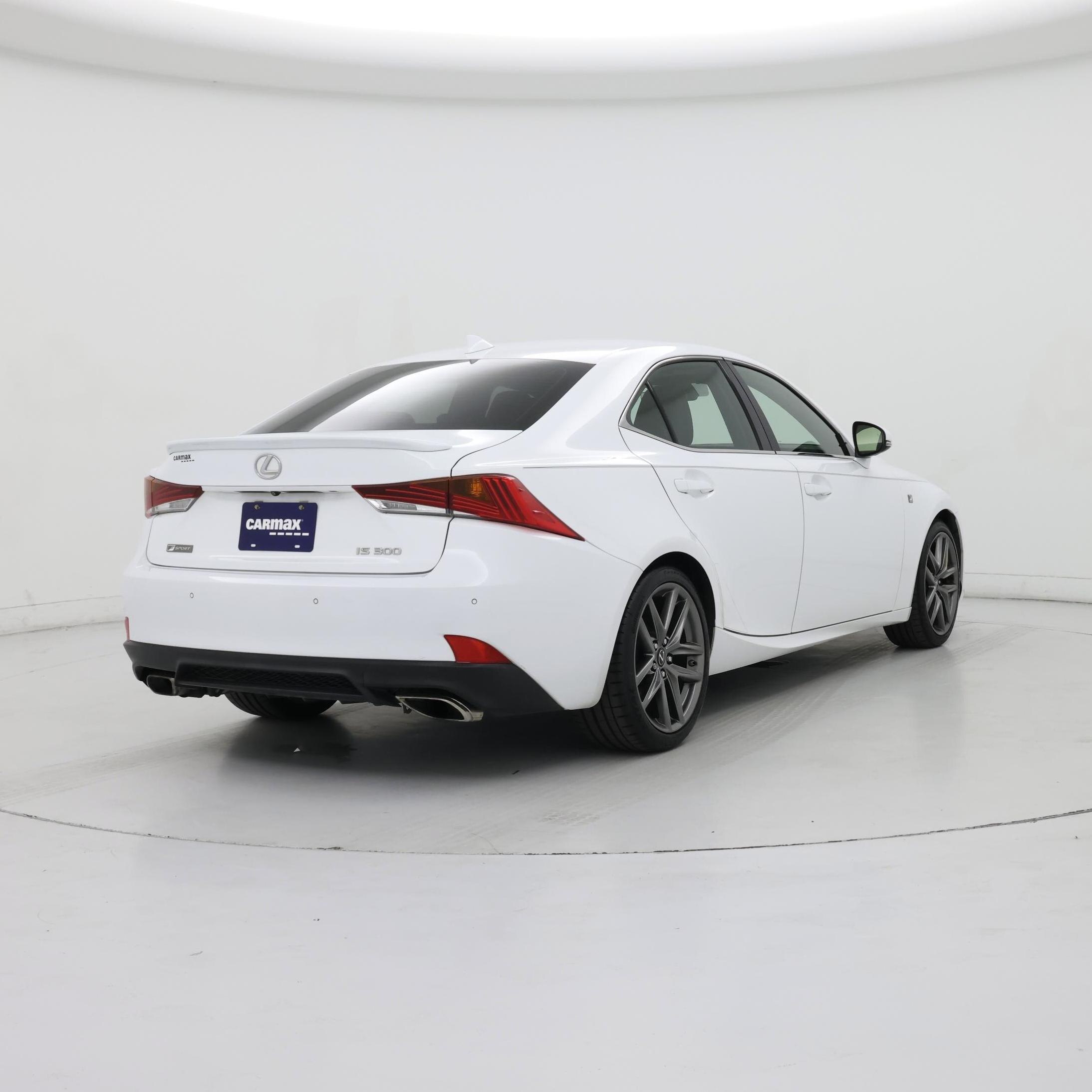 Thumbnail: 2018 Lexus IS - 8