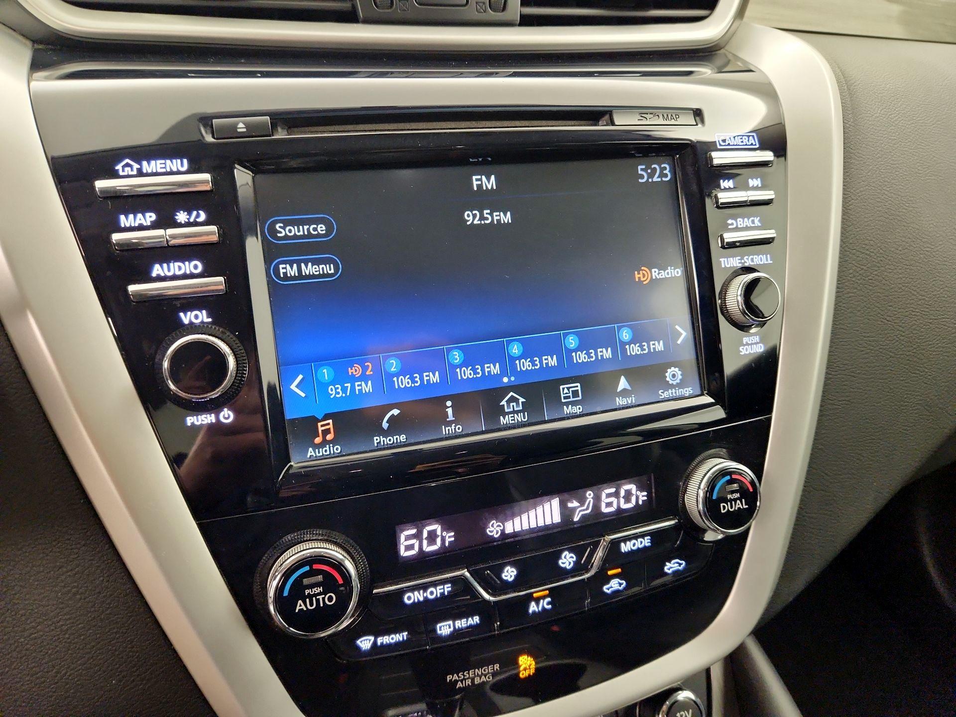 Thumbnail: 2016 Nissan Murano - 16