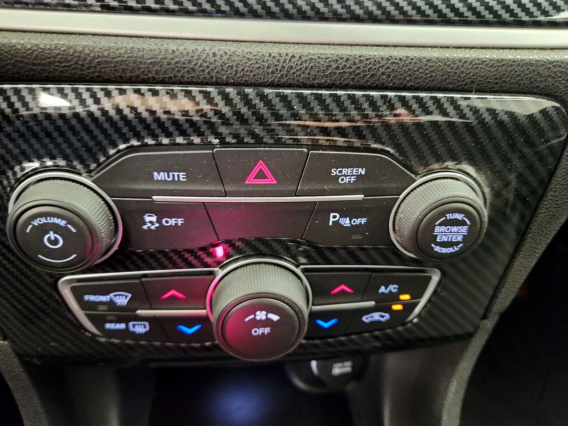 Thumbnail: 2019 Dodge Charger - 16