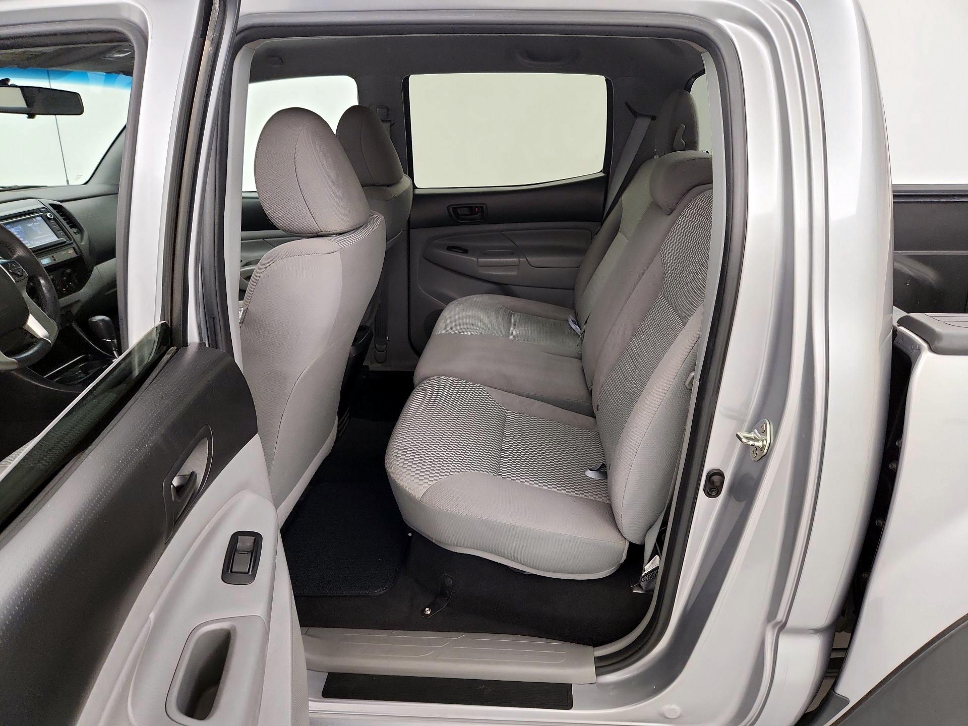 Thumbnail: 2014 Toyota Tacoma - 18