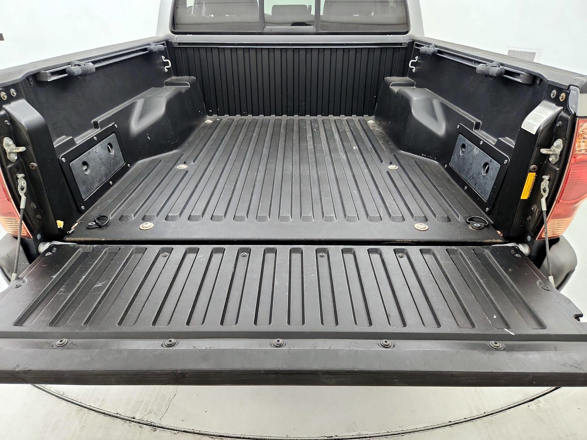 Thumbnail: 2014 Toyota Tacoma - 19