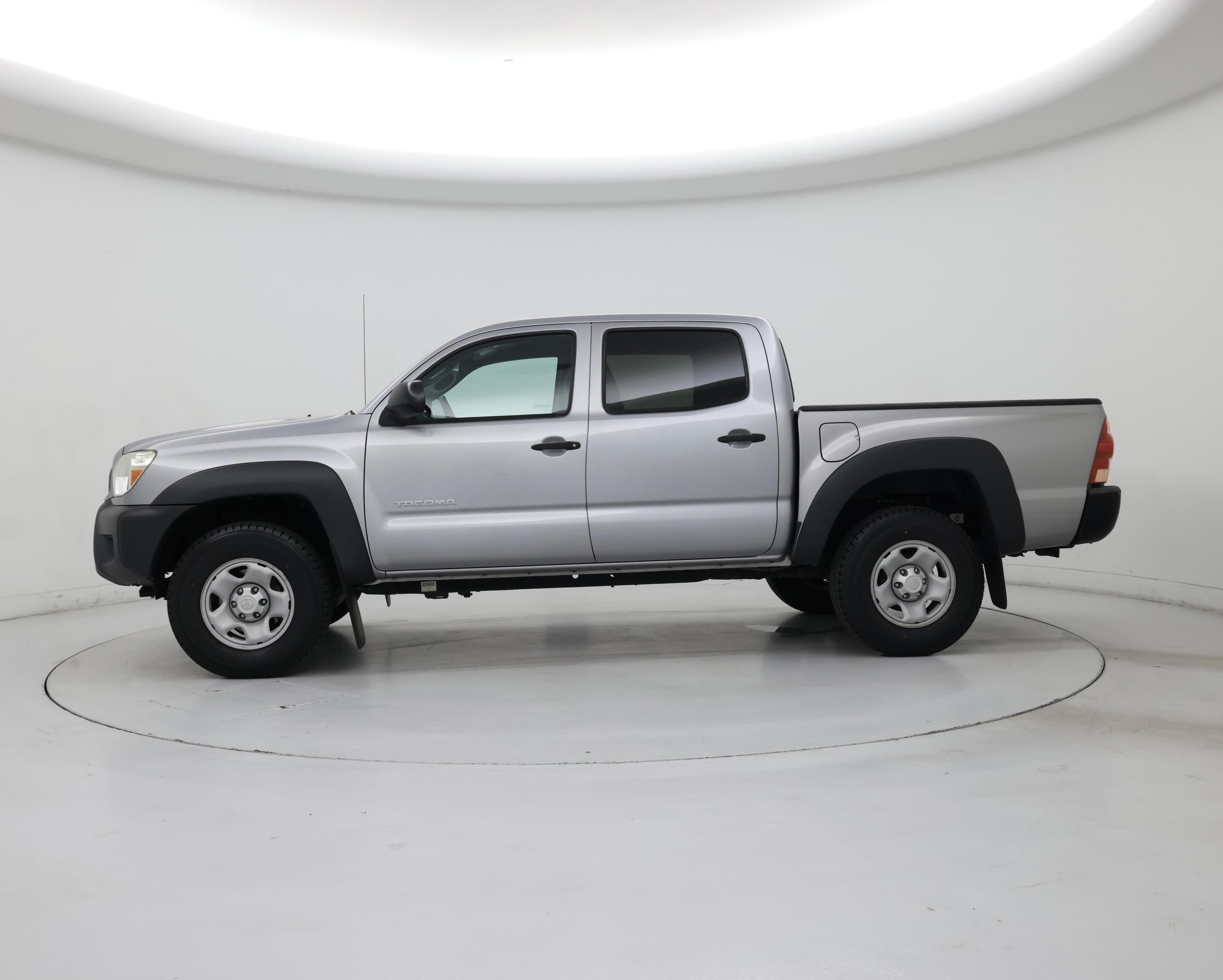 Thumbnail: 2014 Toyota Tacoma - 3