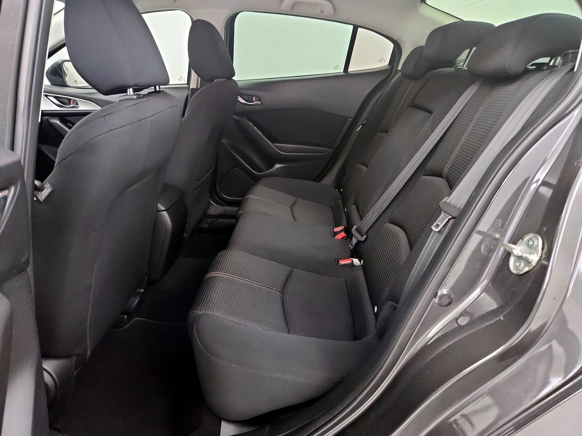 Thumbnail: 2018 Mazda Mazda3 - 19