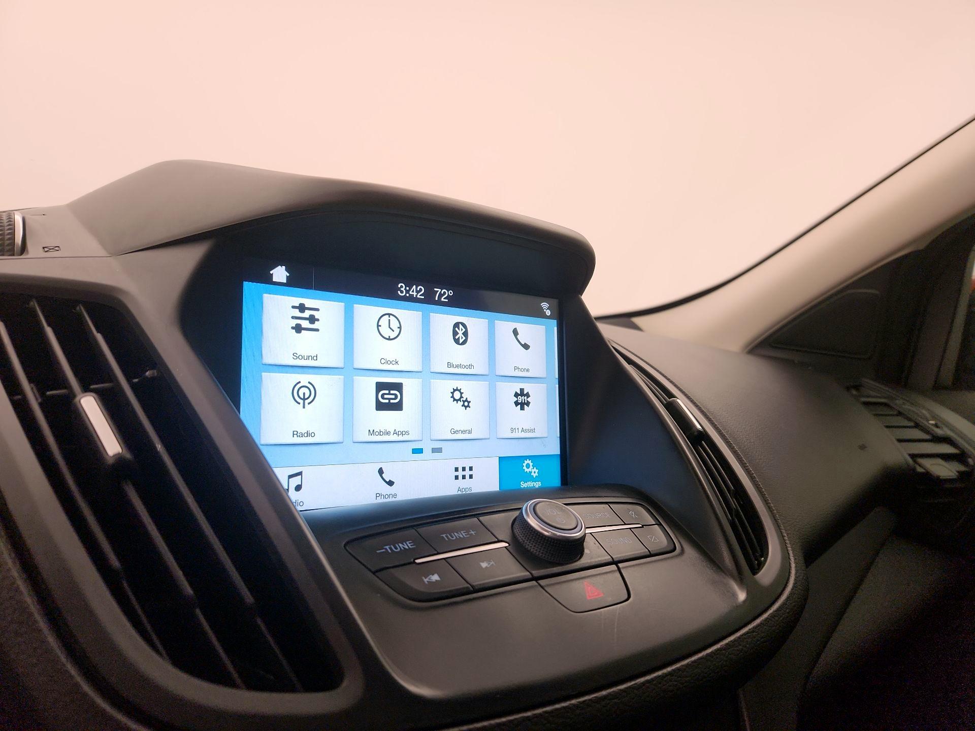 Thumbnail: 2019 Ford Escape - 15
