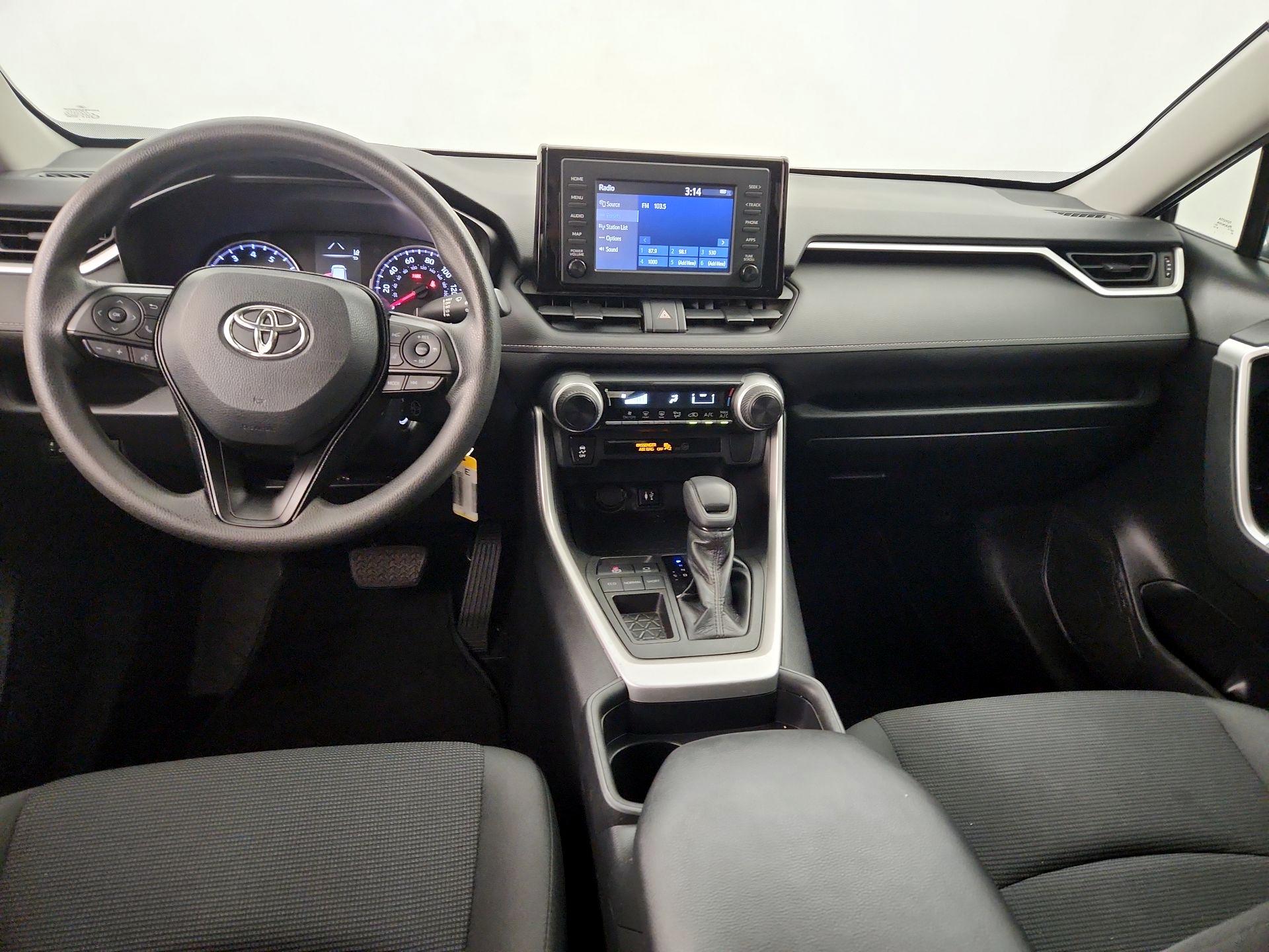 Thumbnail: 2019 Toyota RAV4 - 9