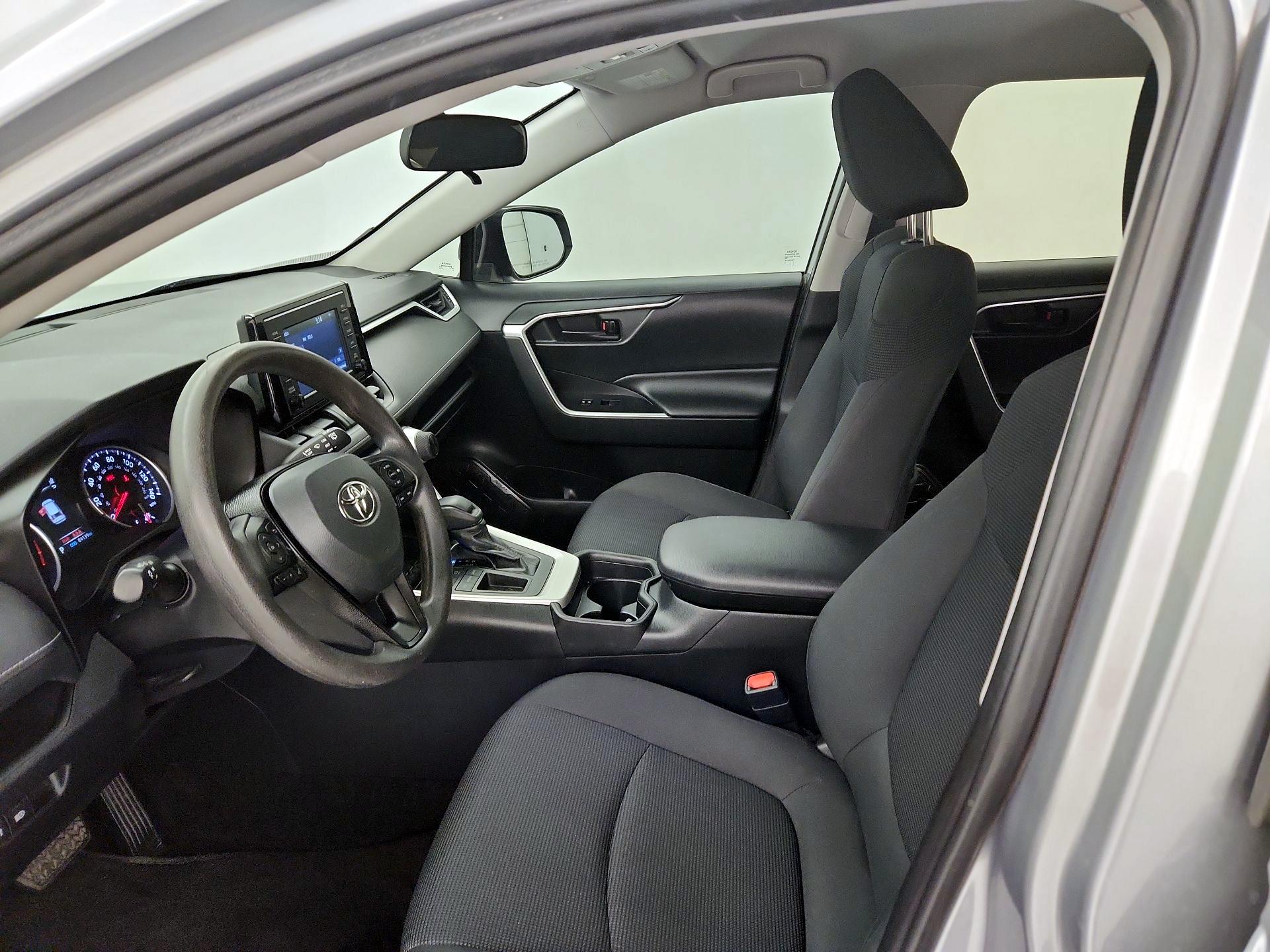 Thumbnail: 2019 Toyota RAV4 - 11