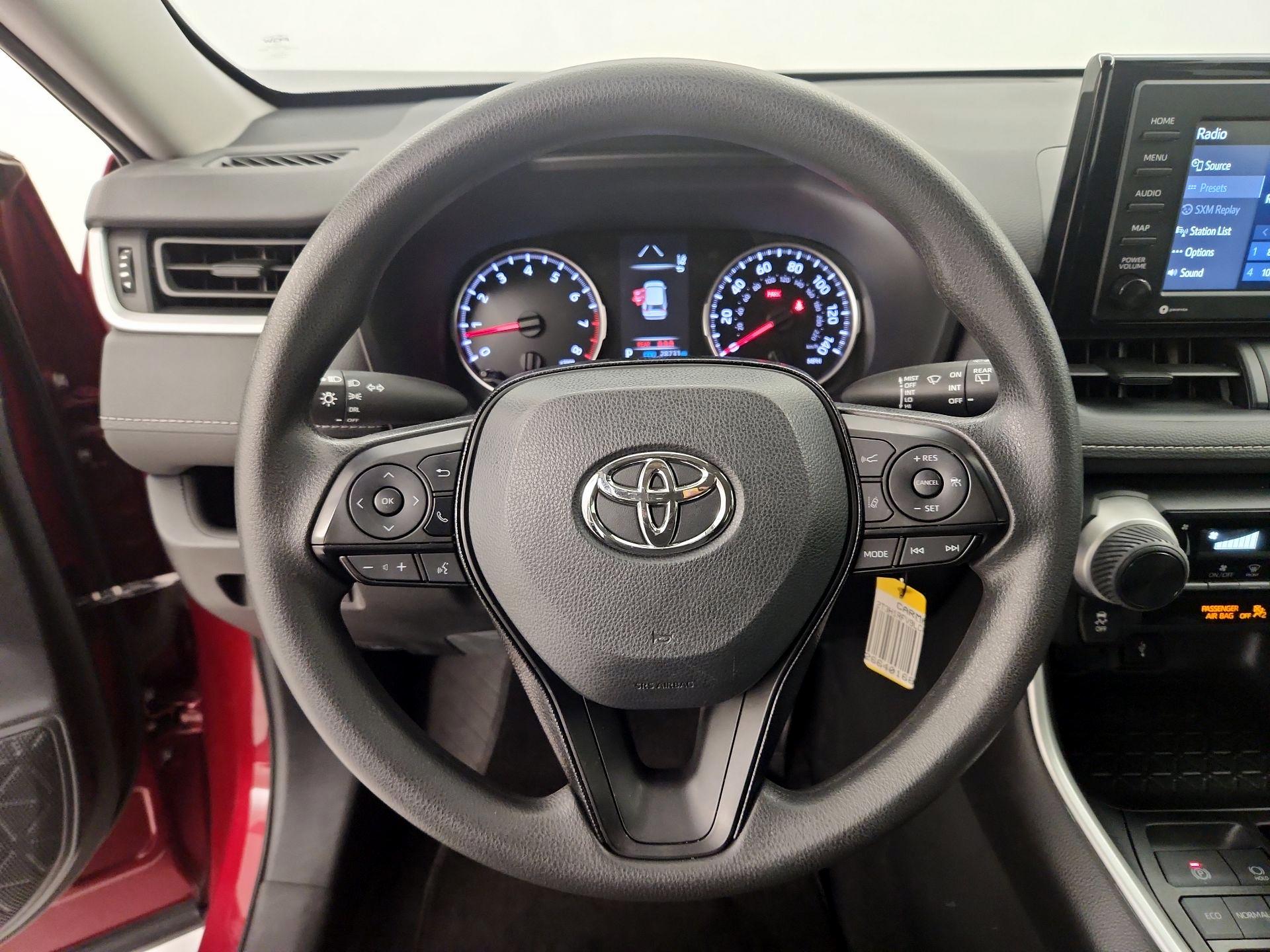 Thumbnail: 2020 Toyota RAV4 - 10