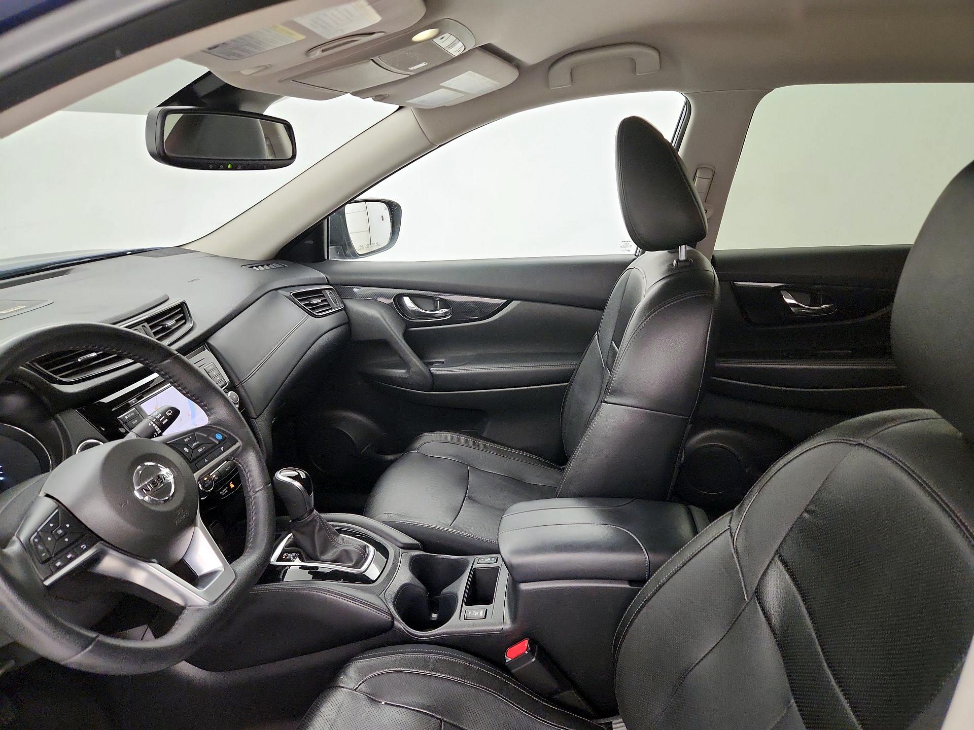 Thumbnail: 2019 Nissan Rogue - 11