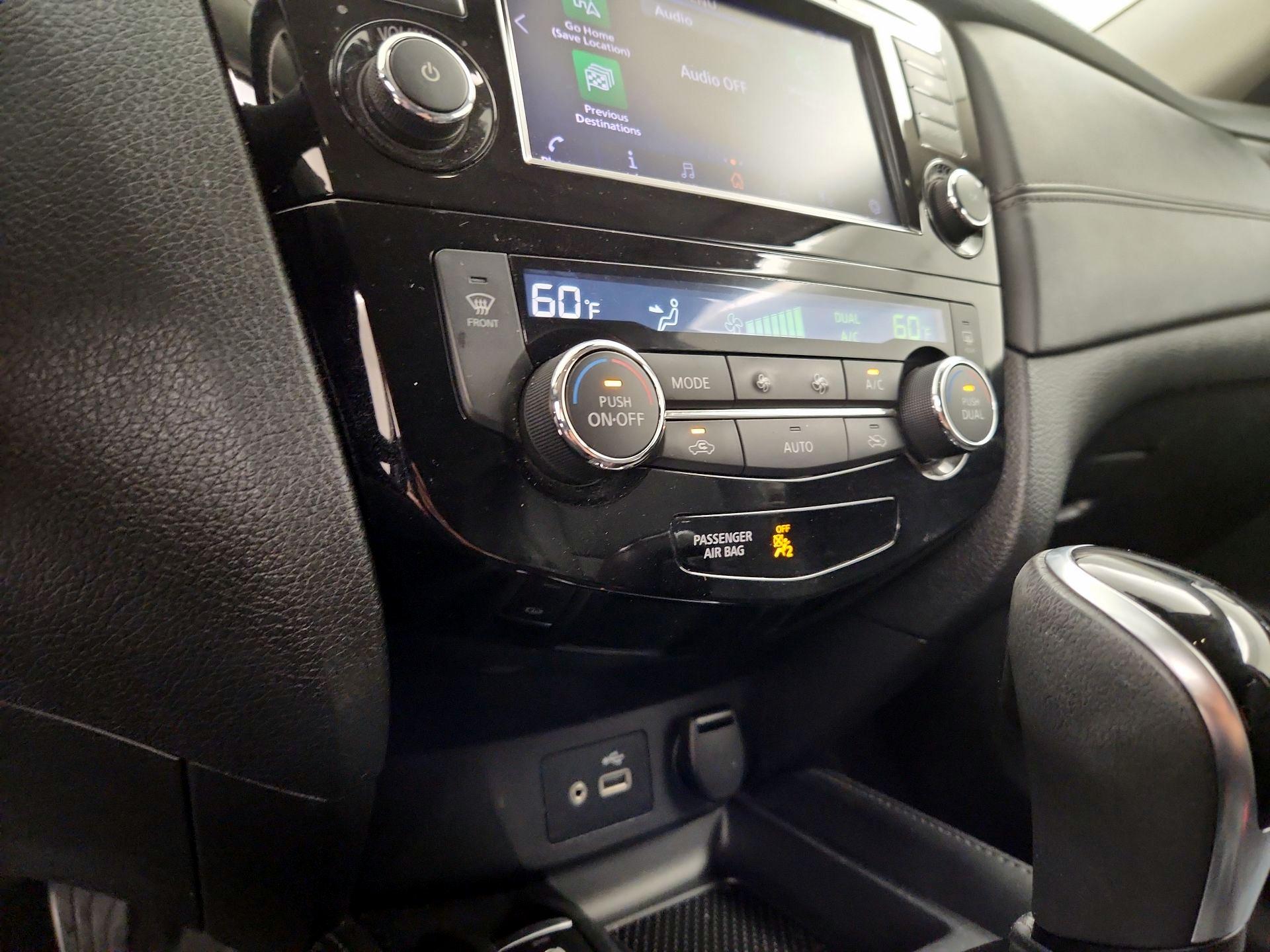 Thumbnail: 2019 Nissan Rogue - 17