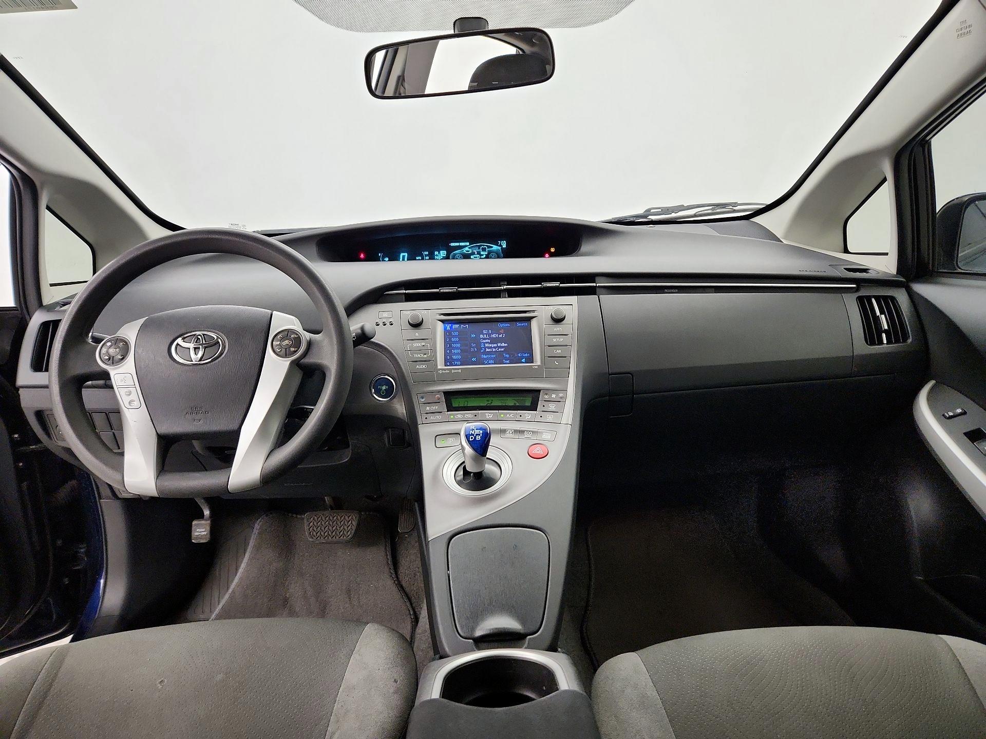 Thumbnail: 2013 Toyota Prius - 9