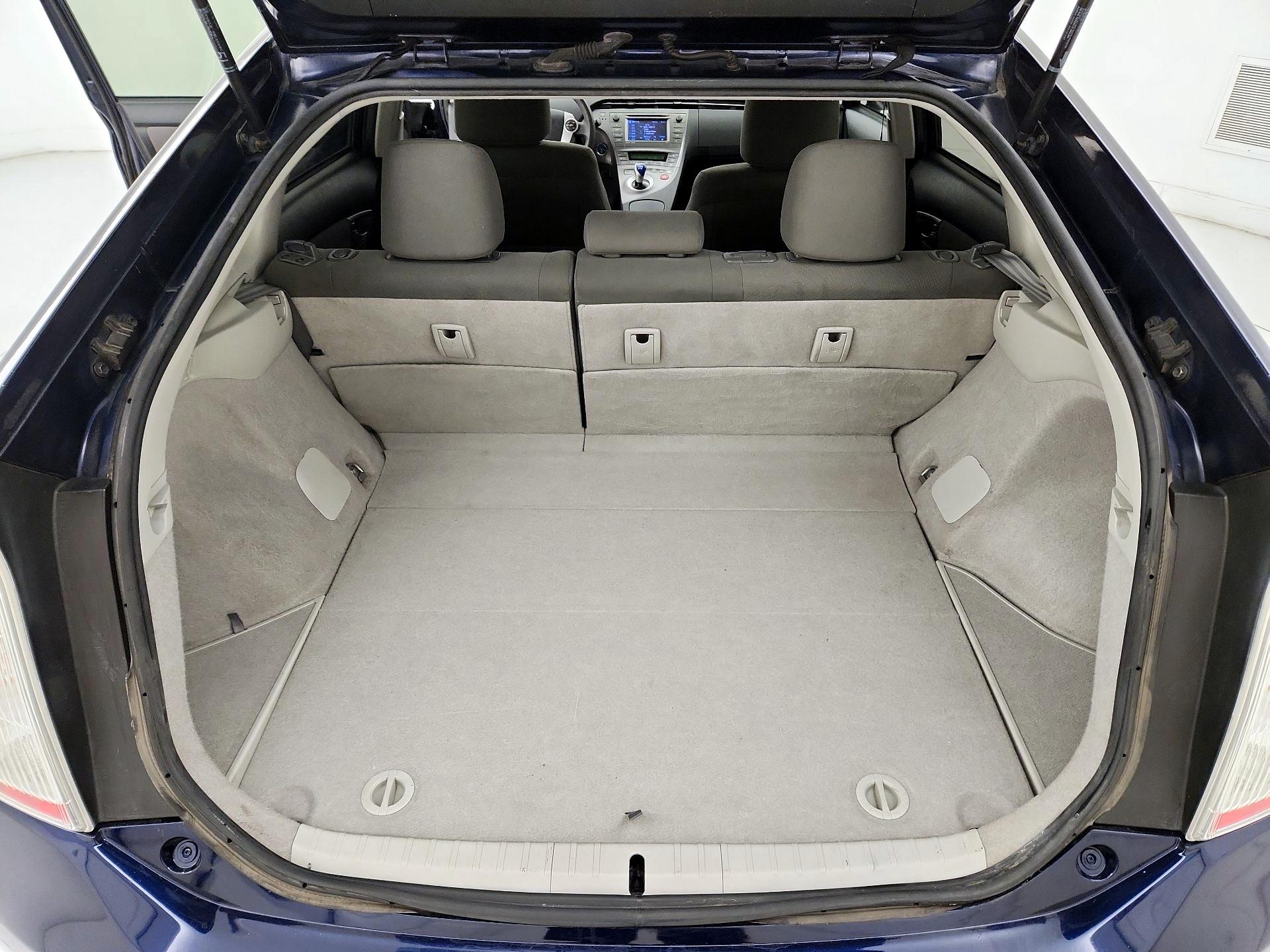 Thumbnail: 2013 Toyota Prius - 20