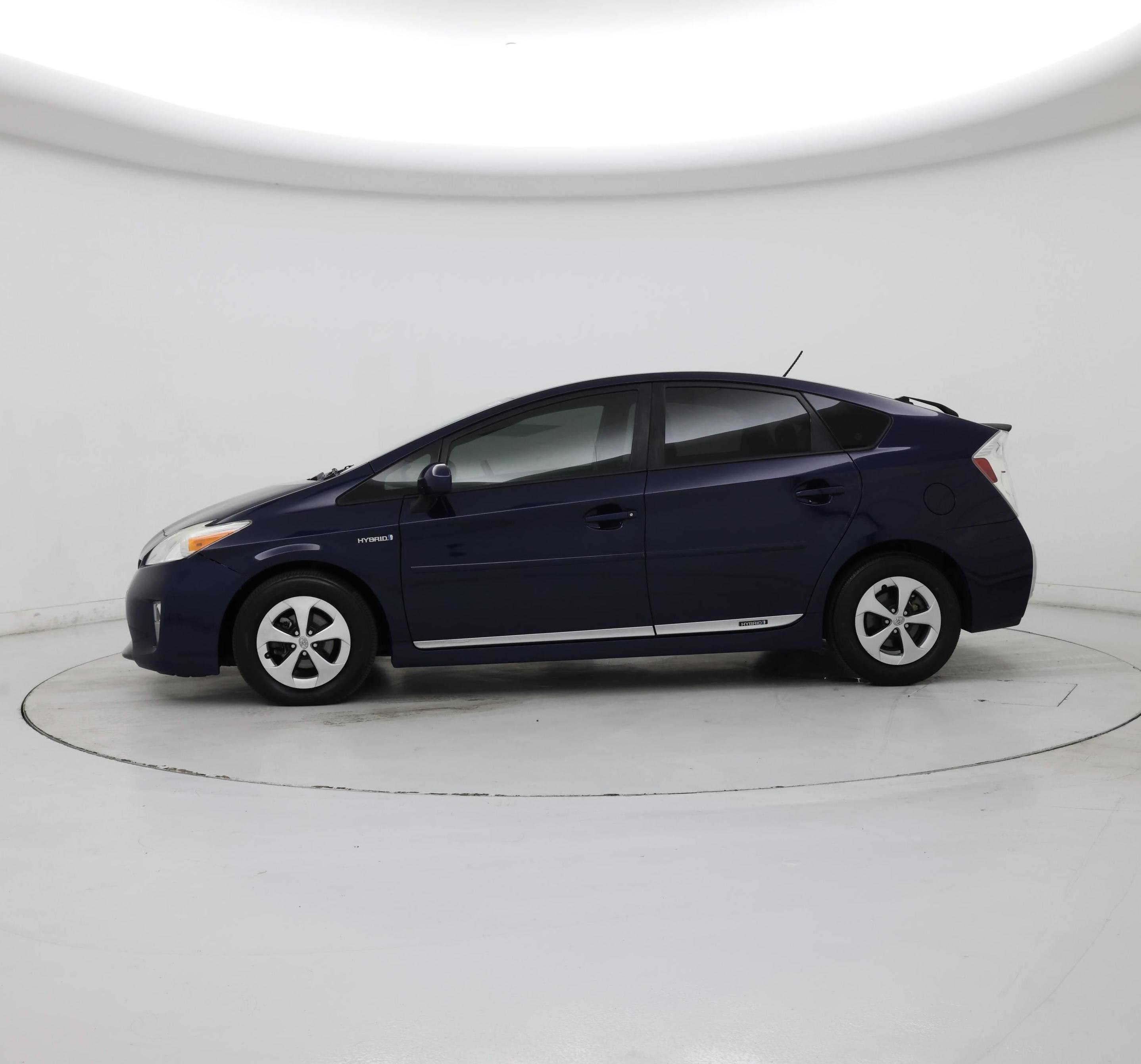 Thumbnail: 2013 Toyota Prius - 3