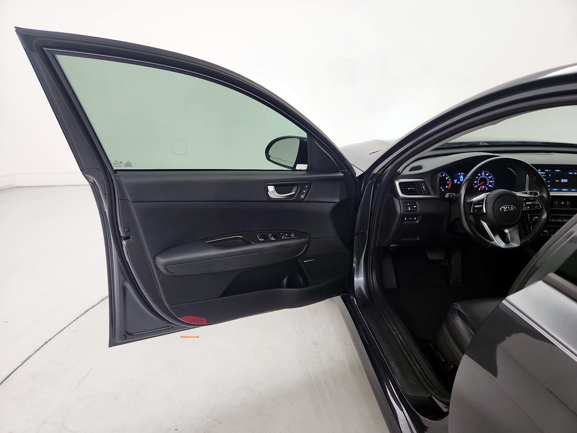 Thumbnail: 2020 Kia Optima - 12