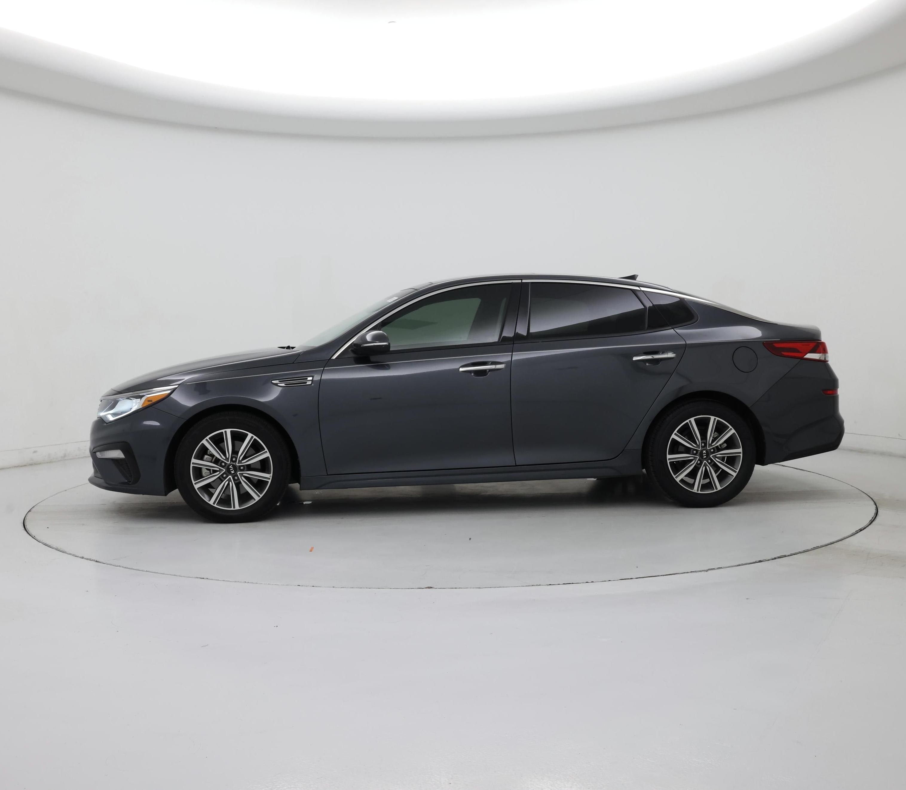 Thumbnail: 2020 Kia Optima - 3