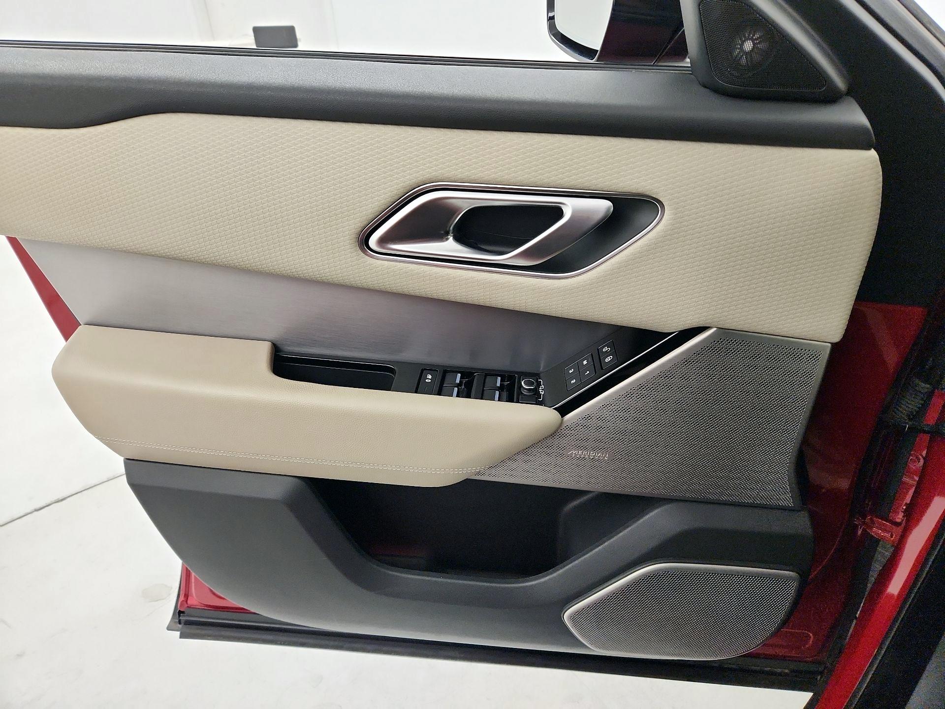 Thumbnail: 2019 Land Rover Range Rover Velar - 12