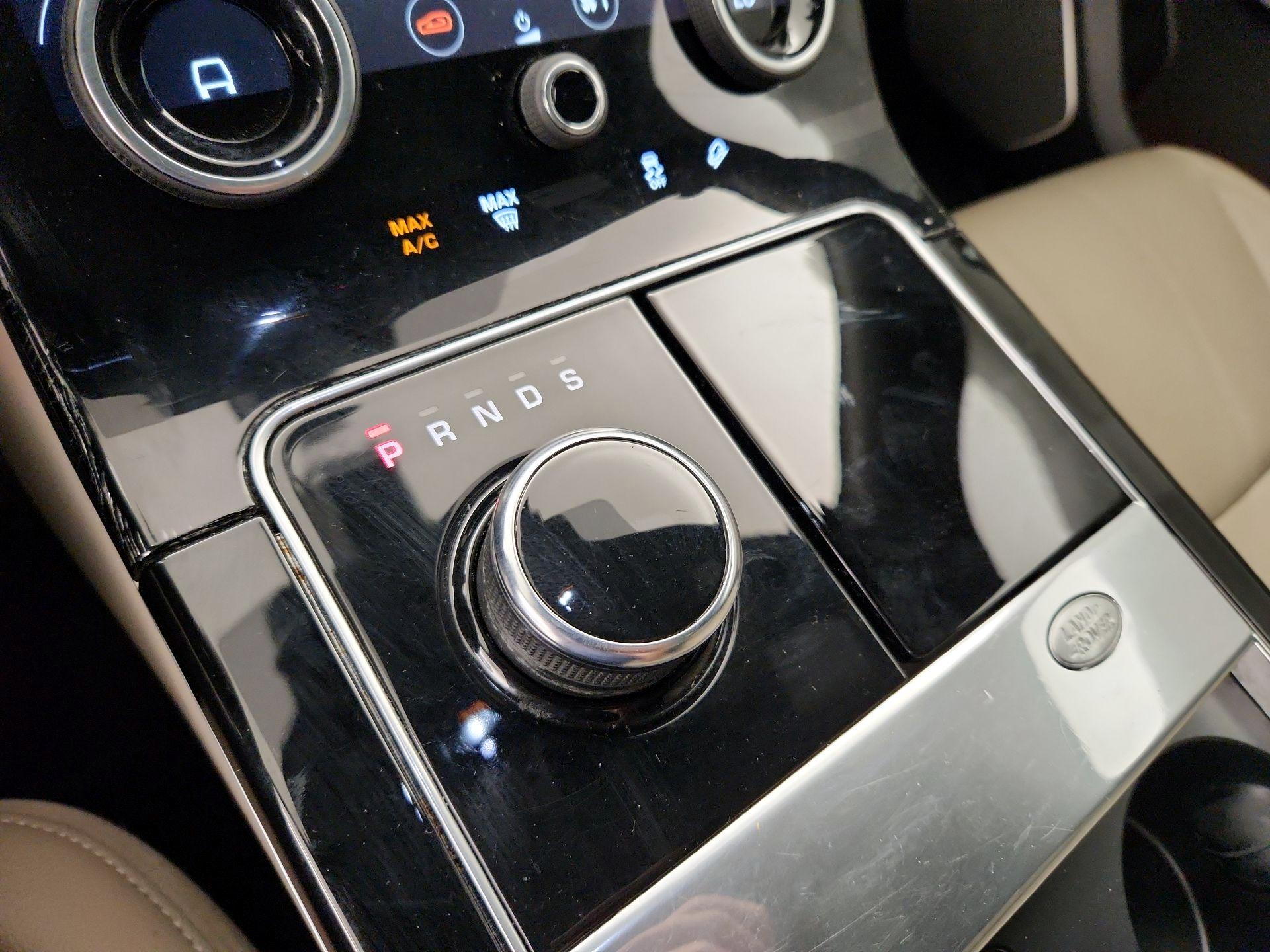 Thumbnail: 2019 Land Rover Range Rover Velar - 15