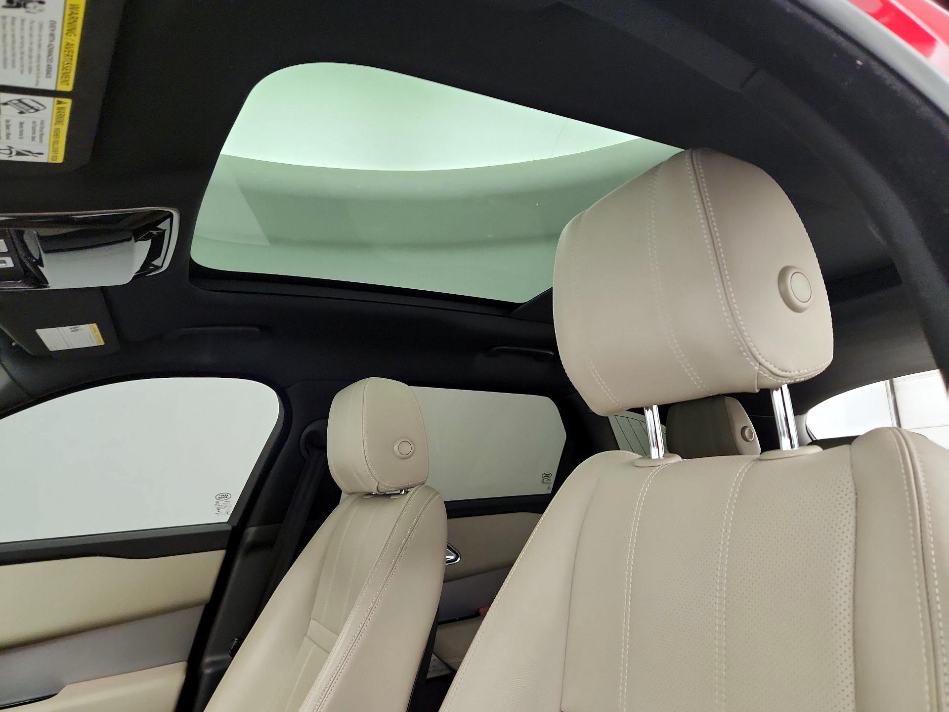 Thumbnail: 2019 Land Rover Range Rover Velar - 17
