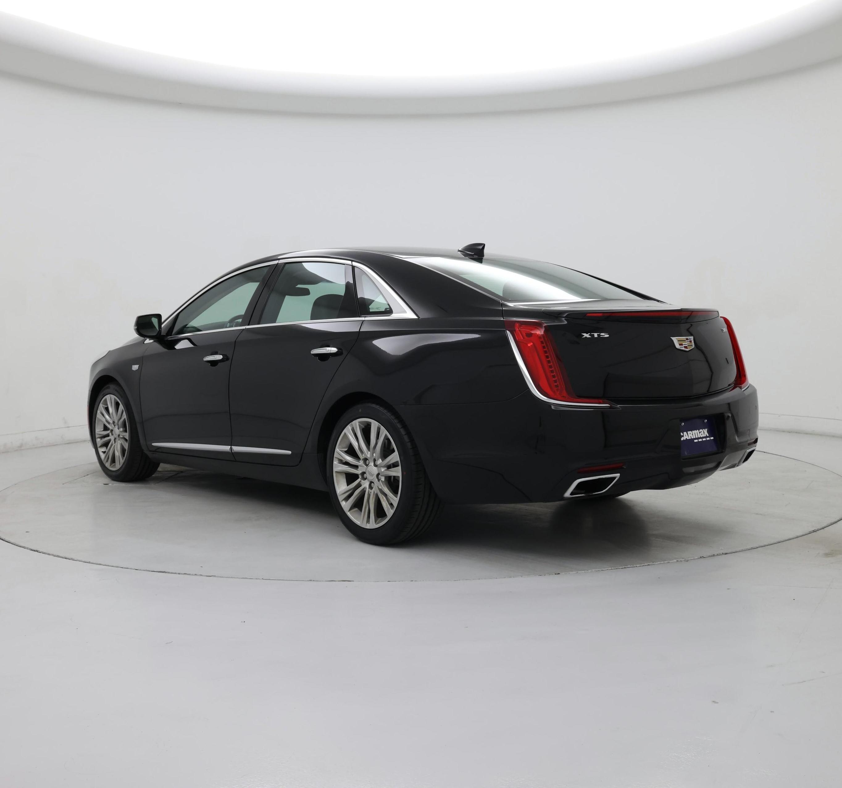 Thumbnail: 2019 Cadillac XTS - 2