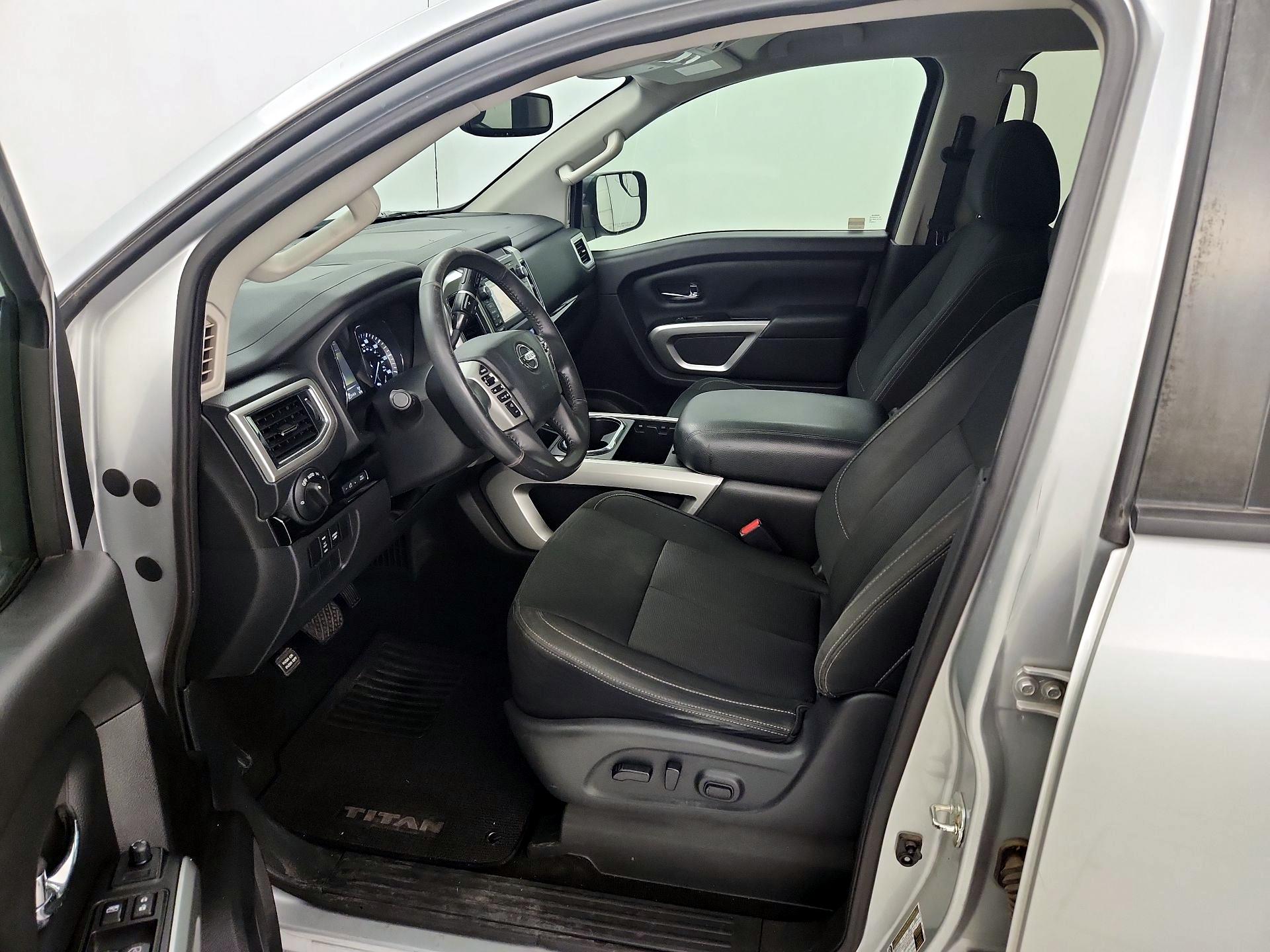 Thumbnail: 2018 Nissan Titan - 11