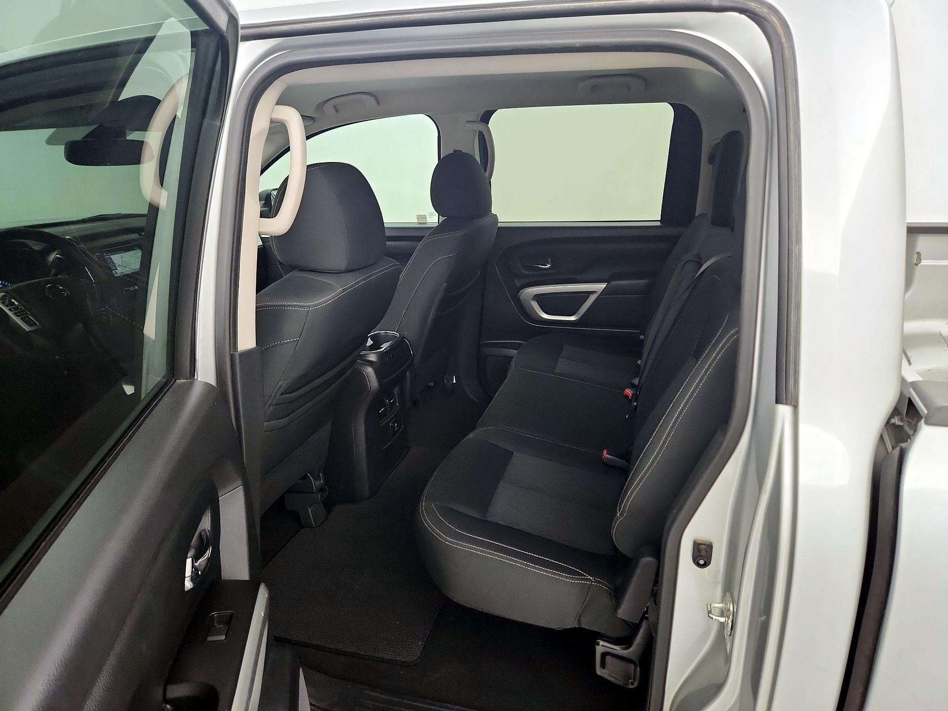 Thumbnail: 2018 Nissan Titan - 20