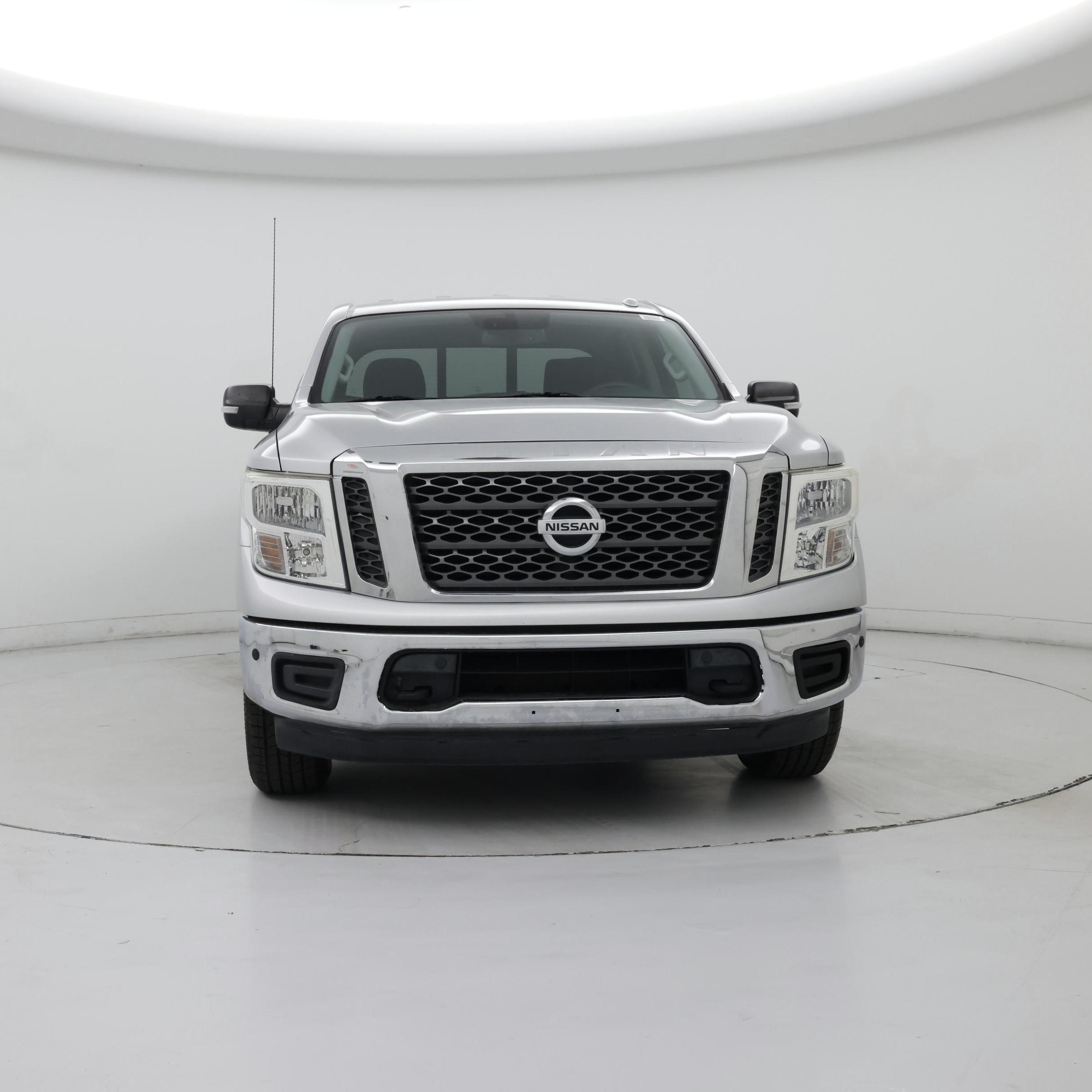 Thumbnail: 2018 Nissan Titan - 5