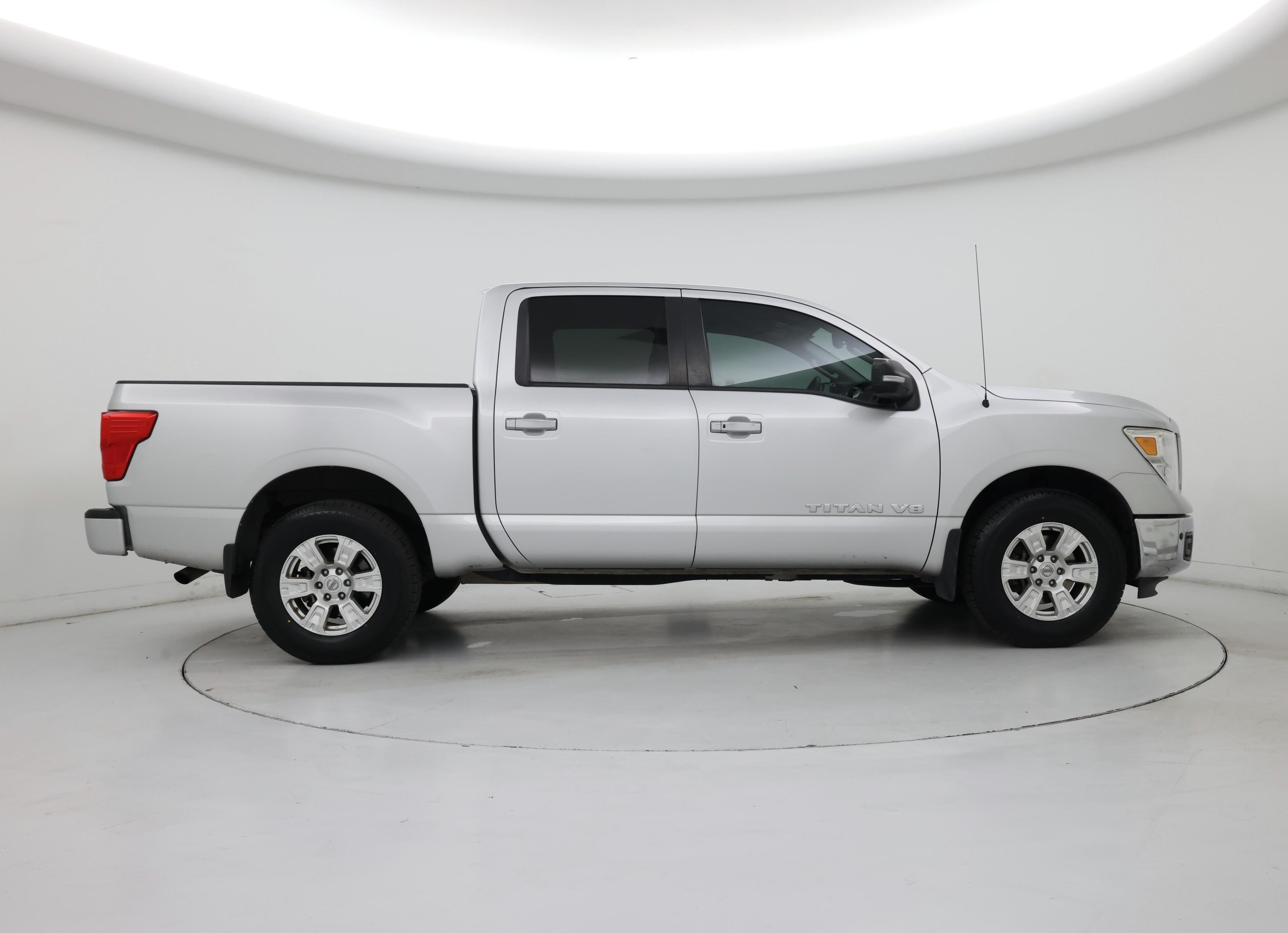 Thumbnail: 2018 Nissan Titan - 7