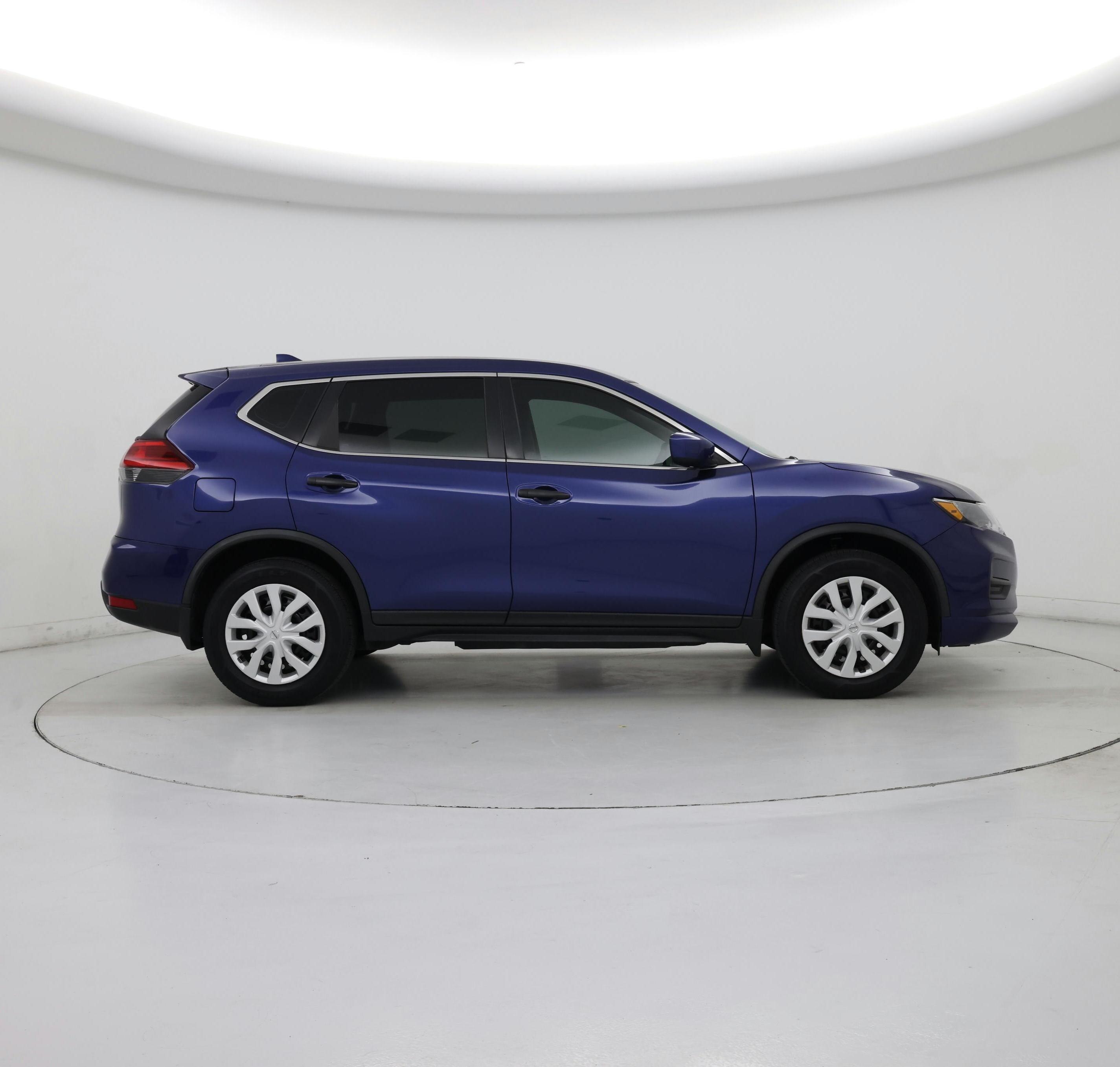 Thumbnail: 2017 Nissan Rogue - 7