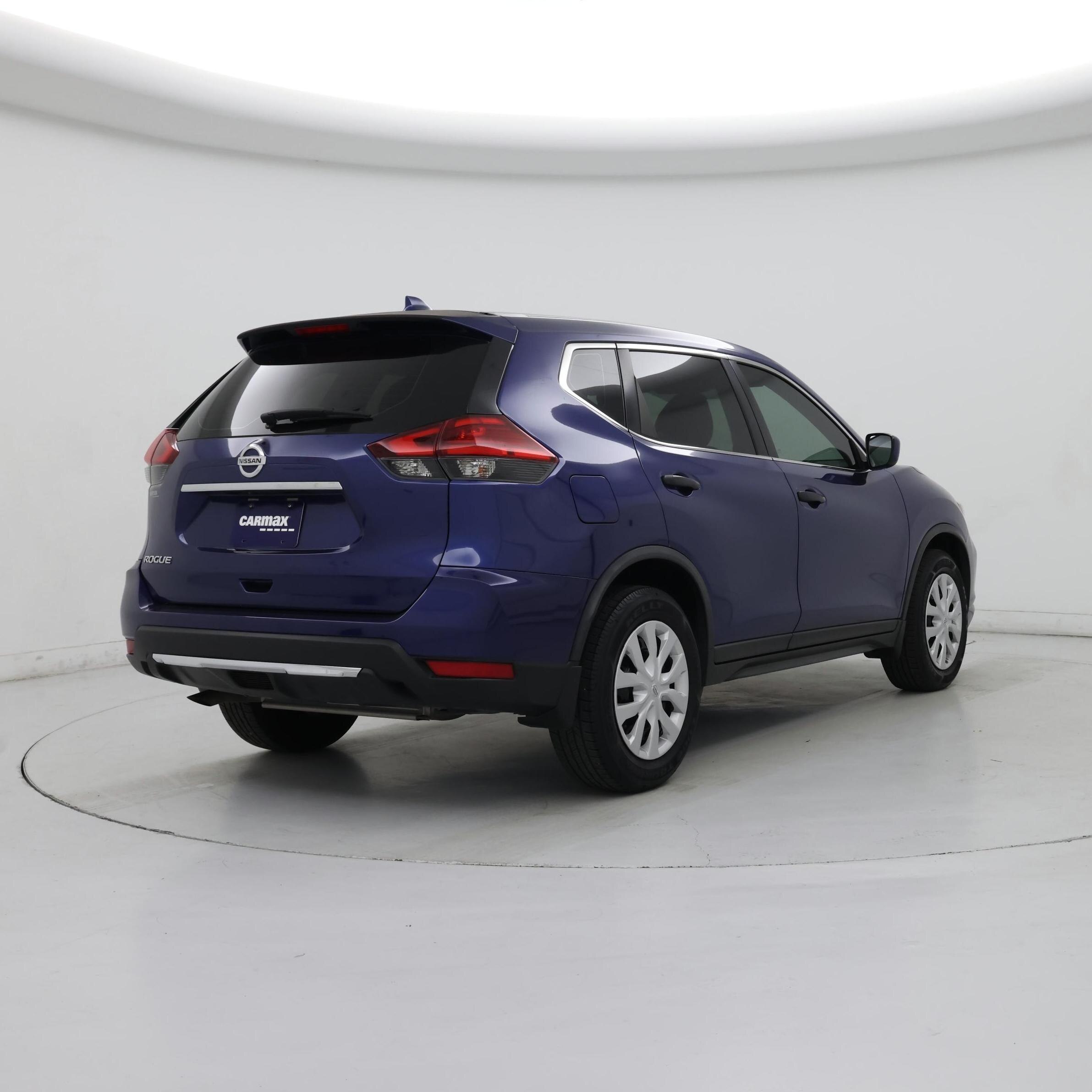 Thumbnail: 2017 Nissan Rogue - 8